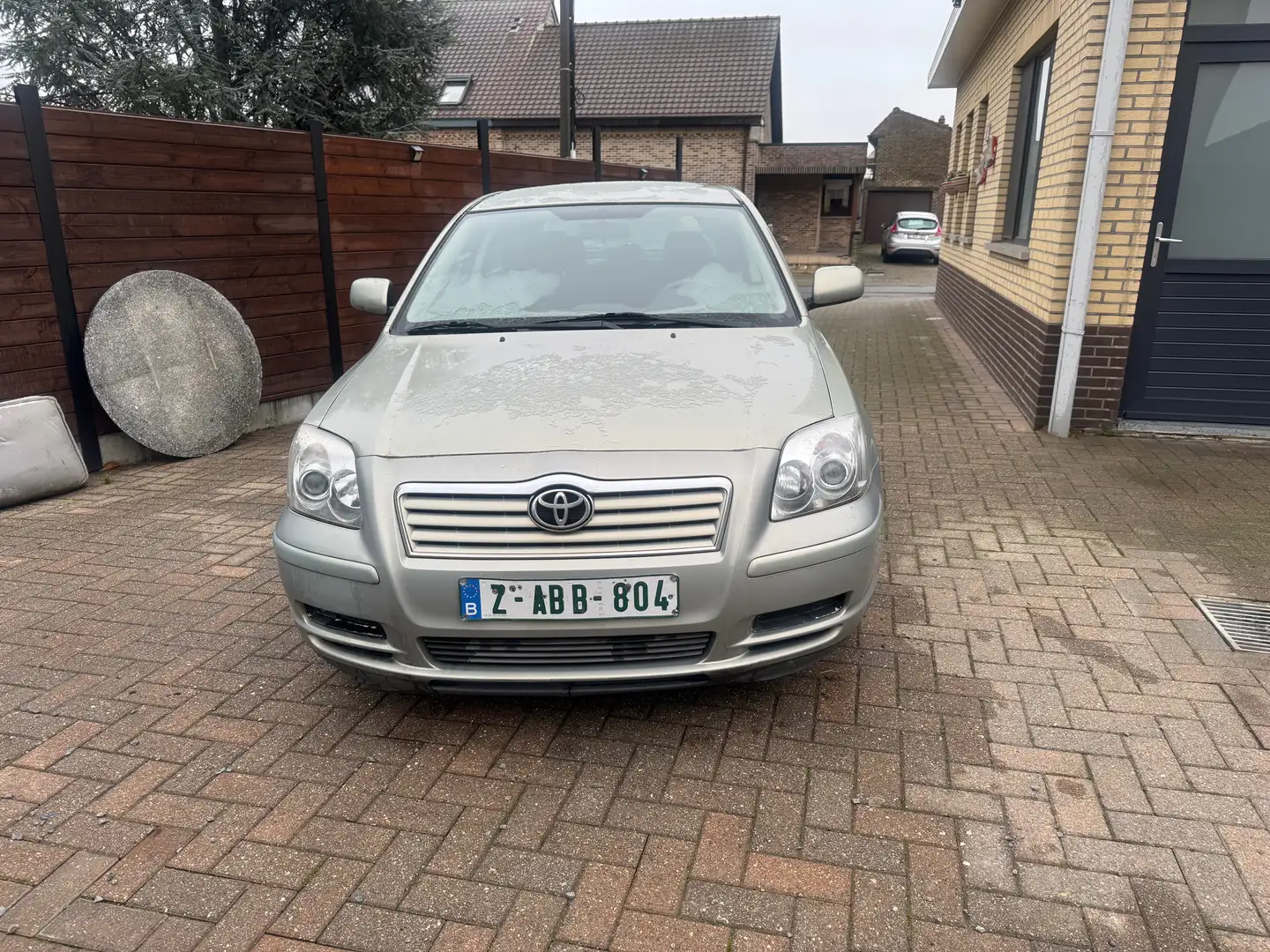 Toyota Avensis 1.8 vvti Bronze - 2