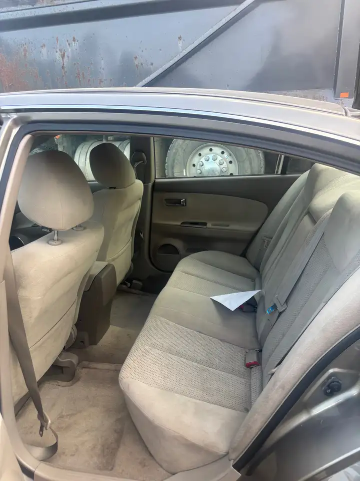 Nissan Altima снимка Nissan Altima