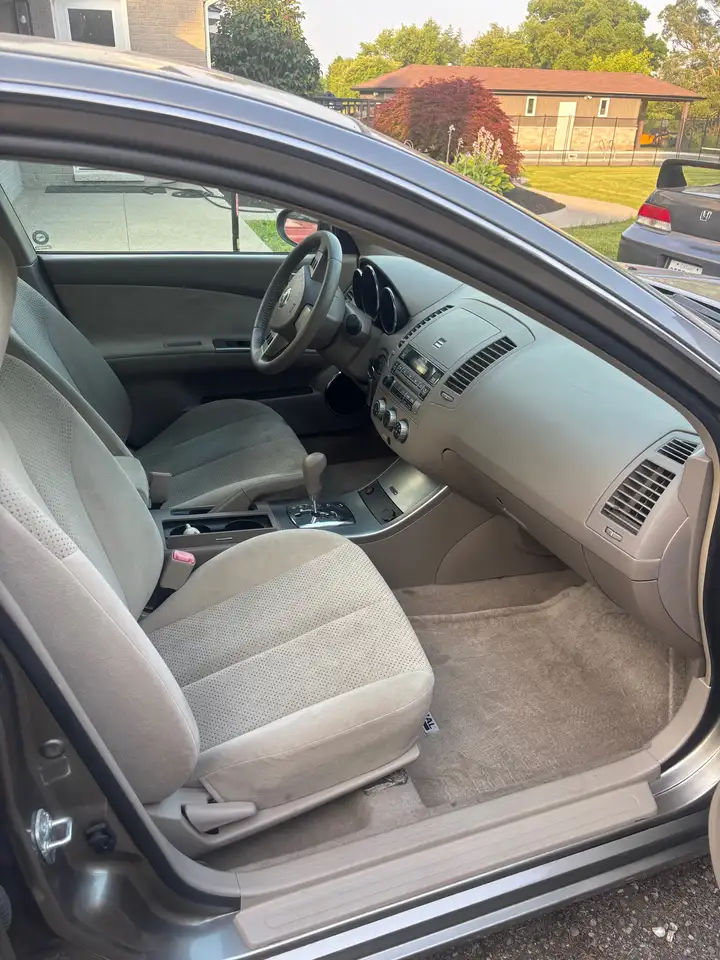 Nissan Altima снимка Nissan Altima