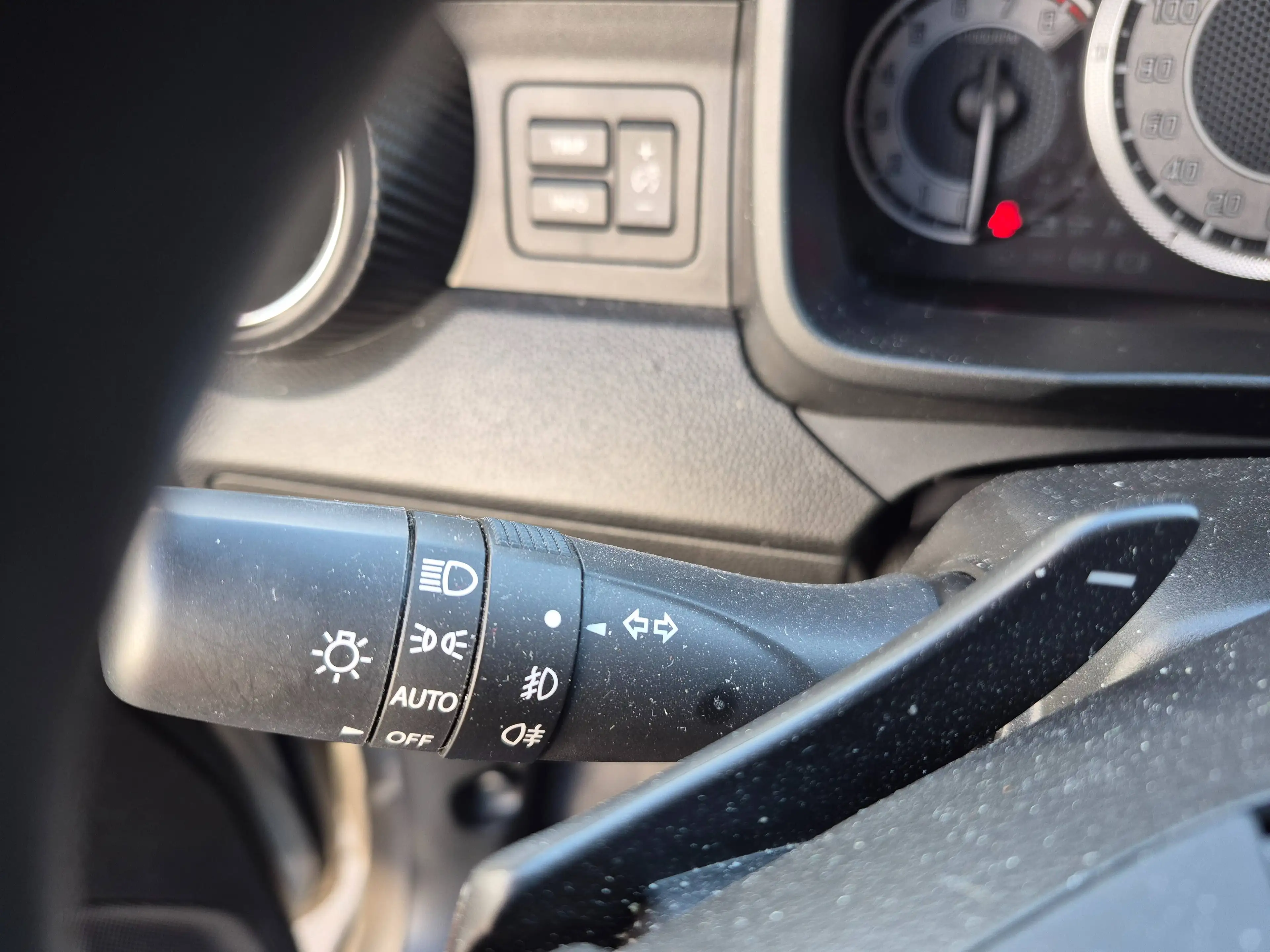 Suzuki Ignis Ignis 1.2i SHVS GL  12V CVT — photo 9