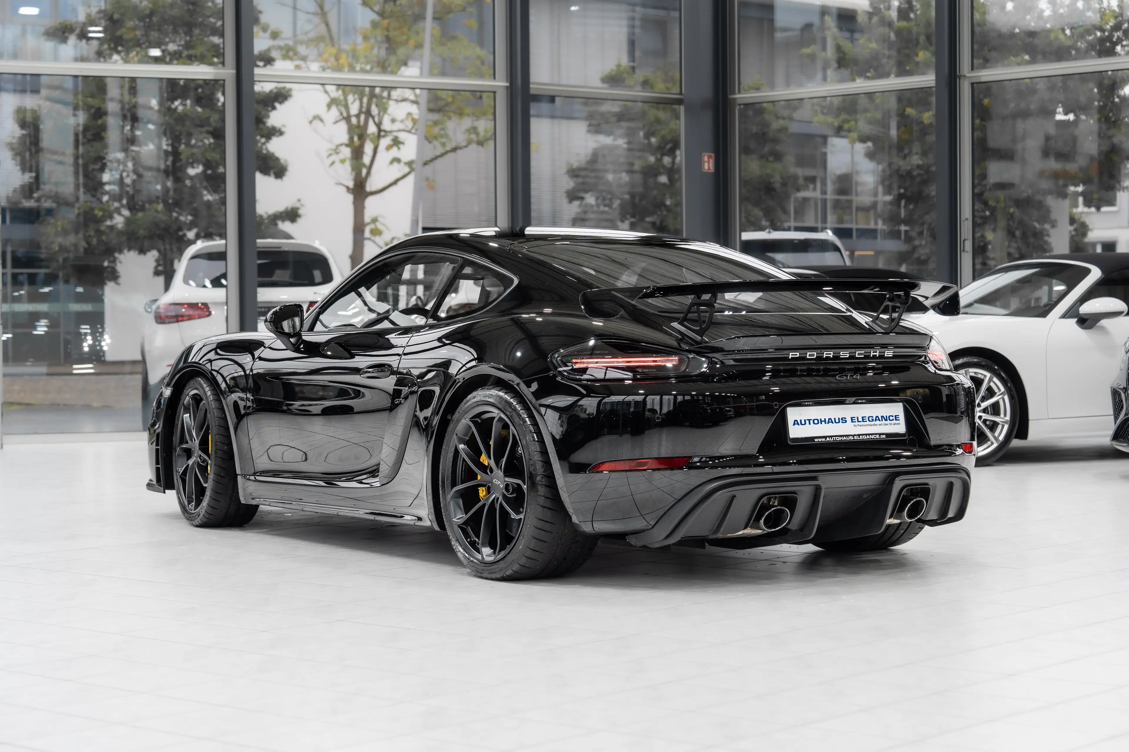 Porsche Cayman GT4*CARBON*SPORT-CHRONO*KERAMIK*18-WEGE* — photo 9