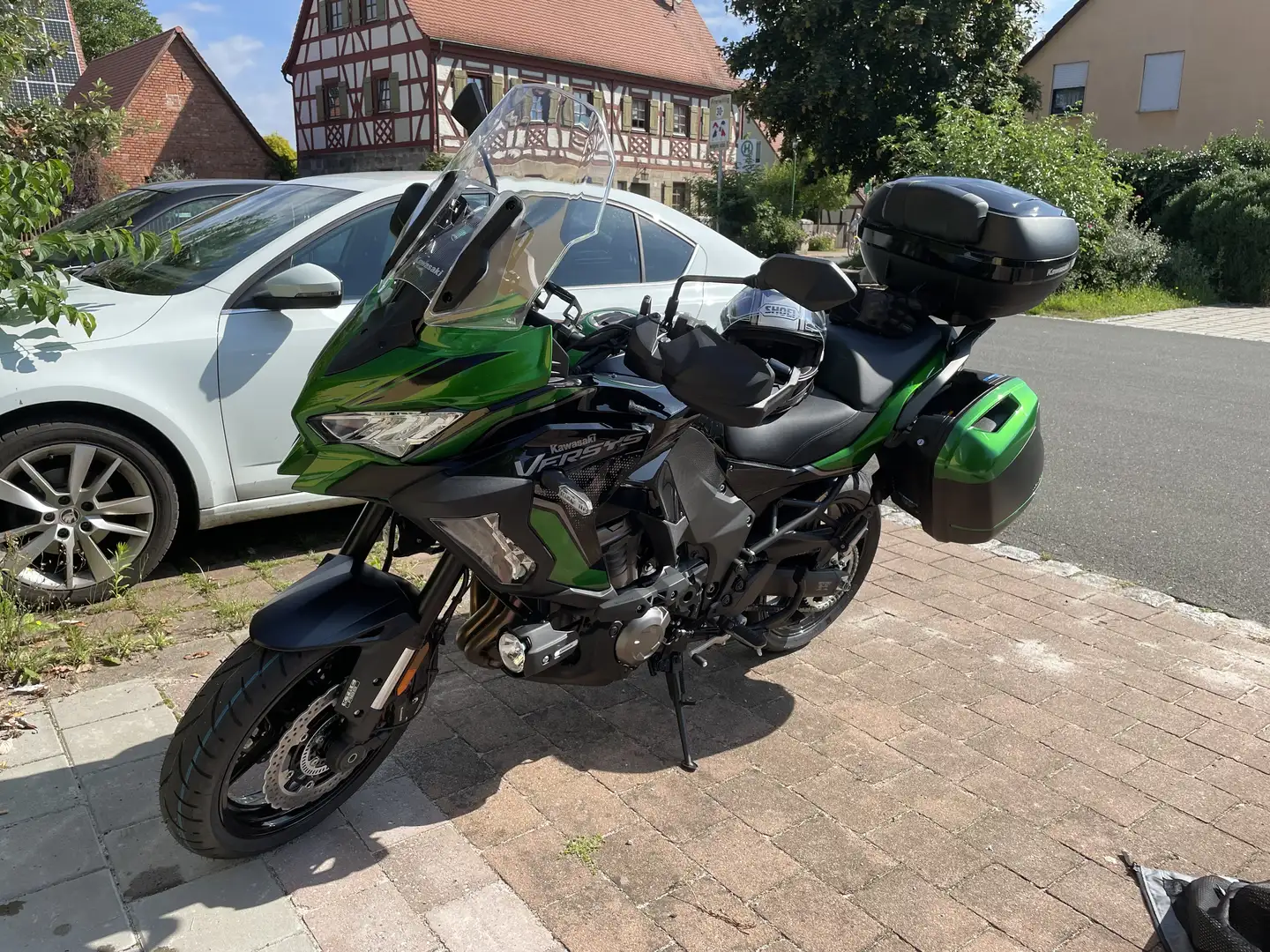 Kawasaki Versys 1000 Grand Tourer - 1