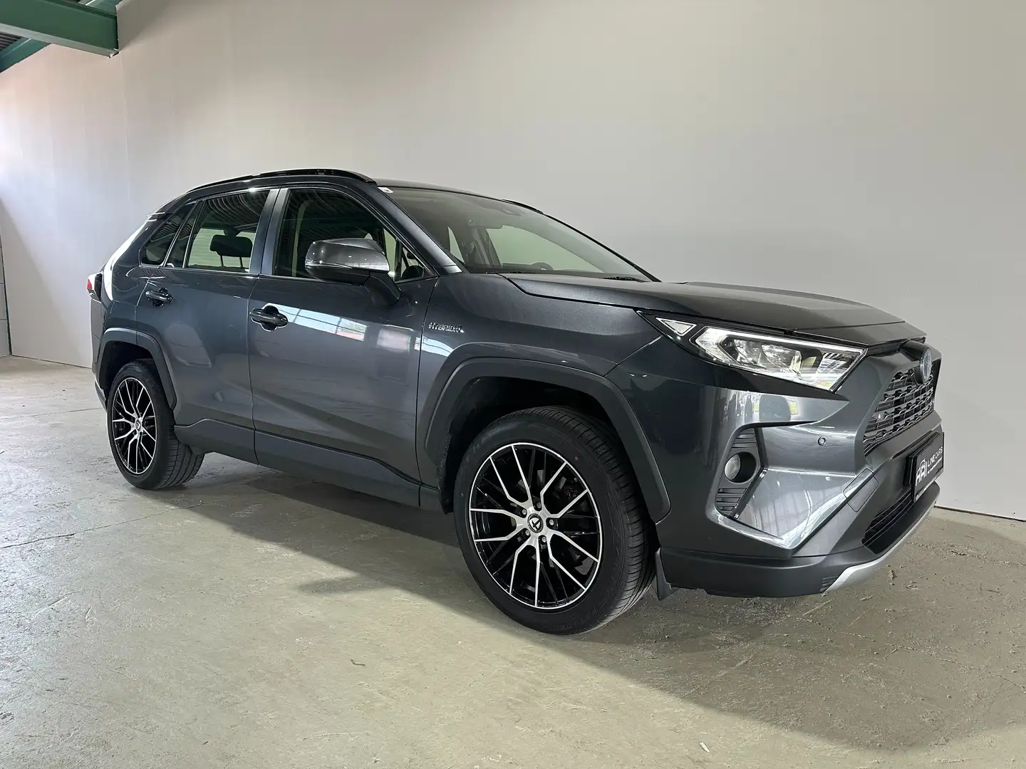 Toyota RAV 4 Hybrid 4x4 | LED | RFK | Apple CarPlay | AHK | DAB Grau - 1