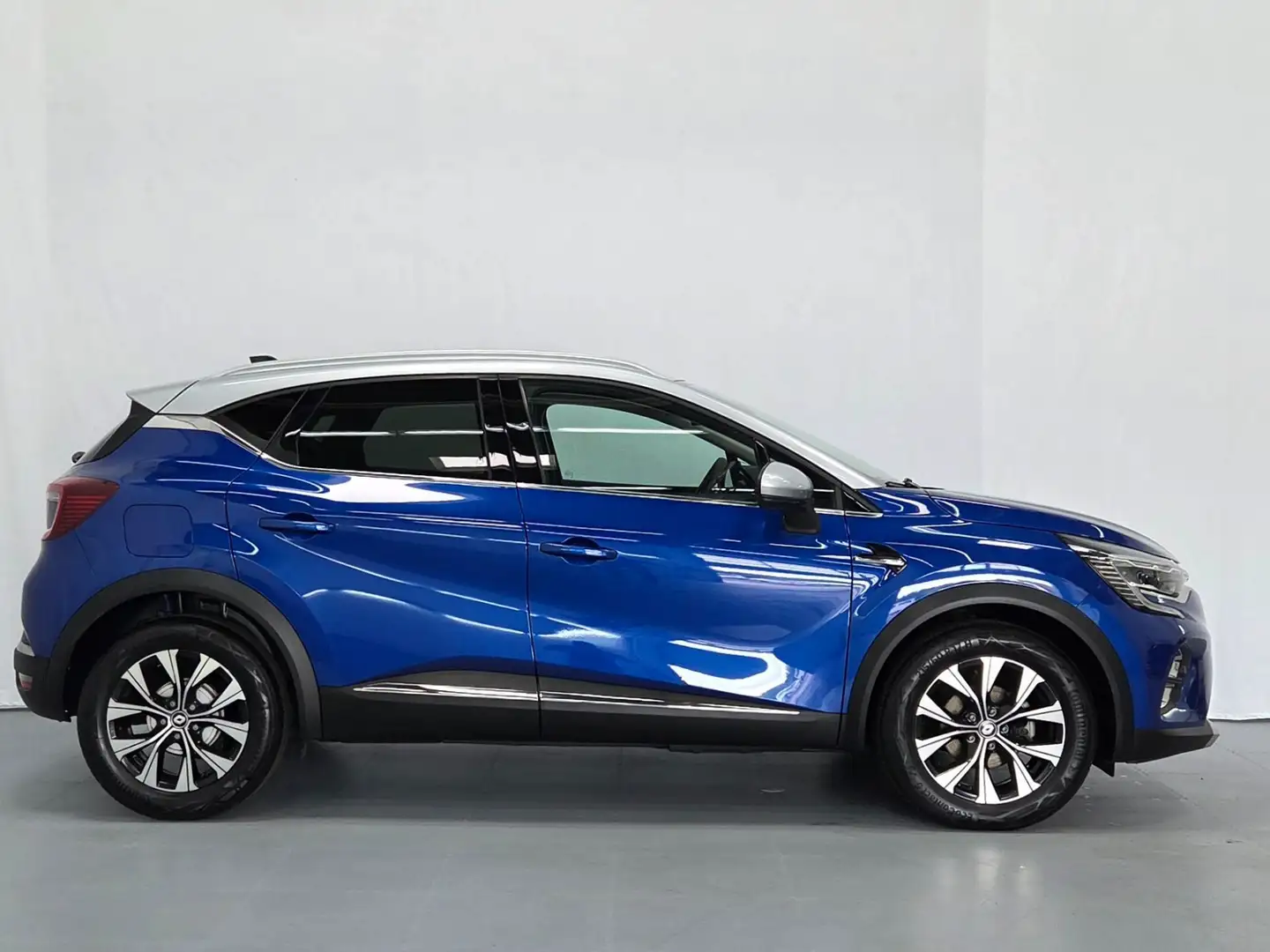 Renault Captur TCe 140 EDC Techno Blau - 2