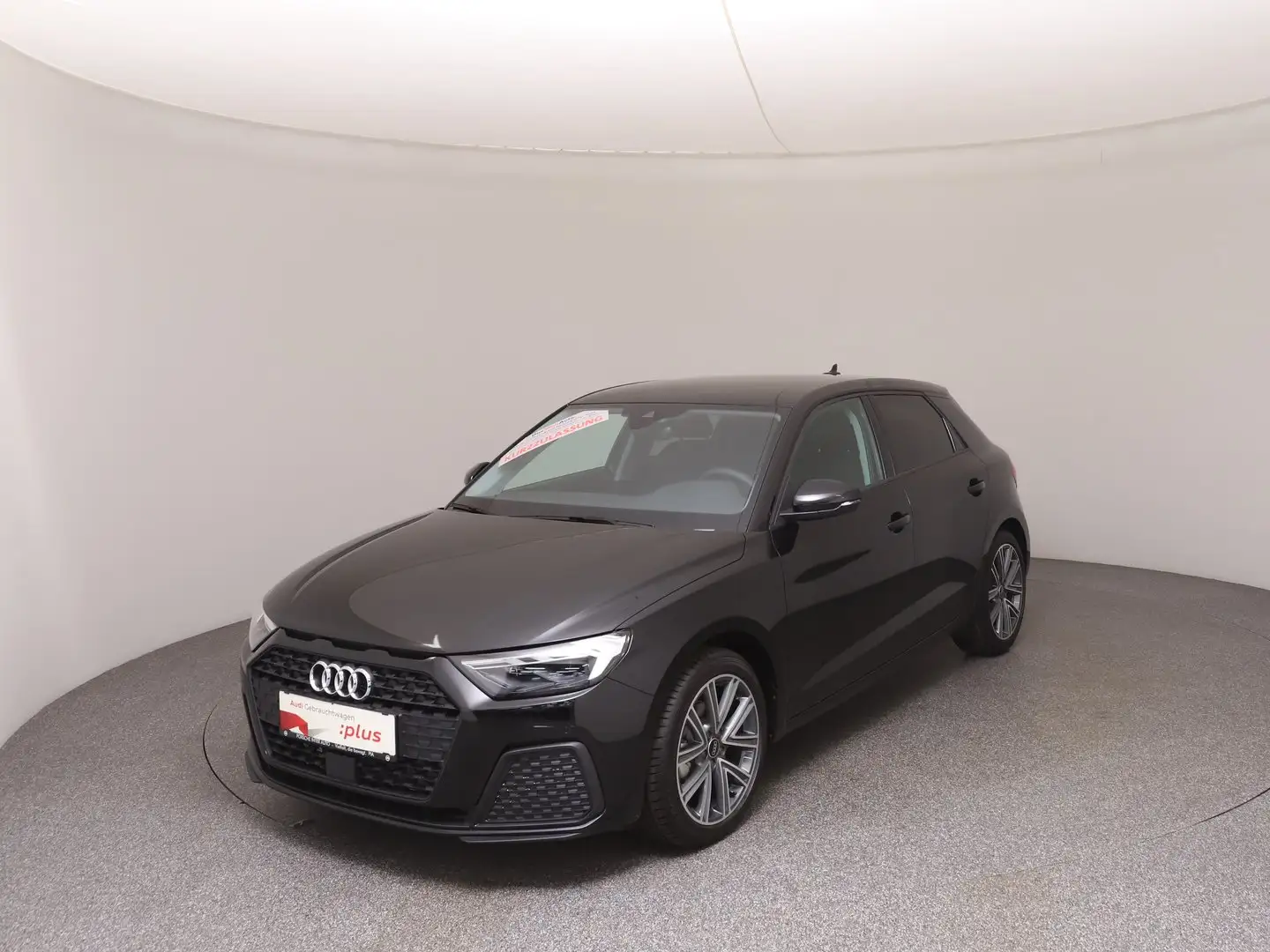 Audi A1 30 TFSI intense Schwarz - 1