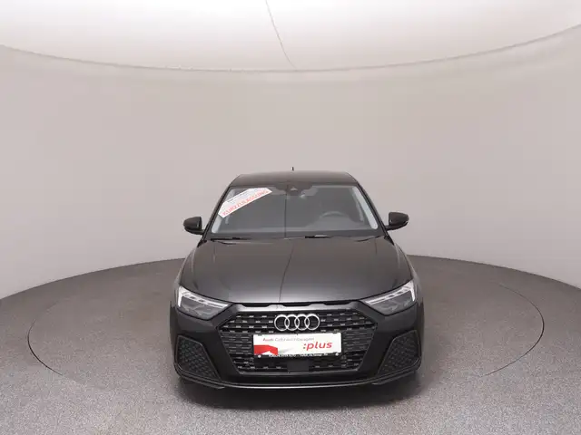 Audi A1 view 3