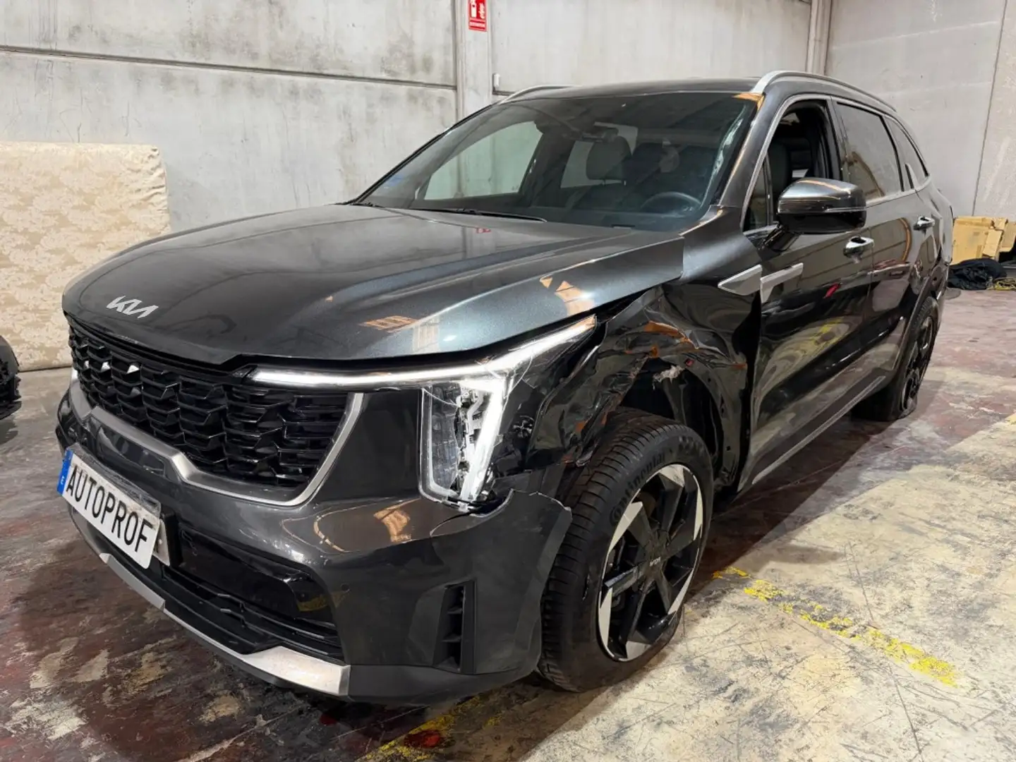Kia Sorento 1.6 T-GDi PHEV Drive 4x4 - 1