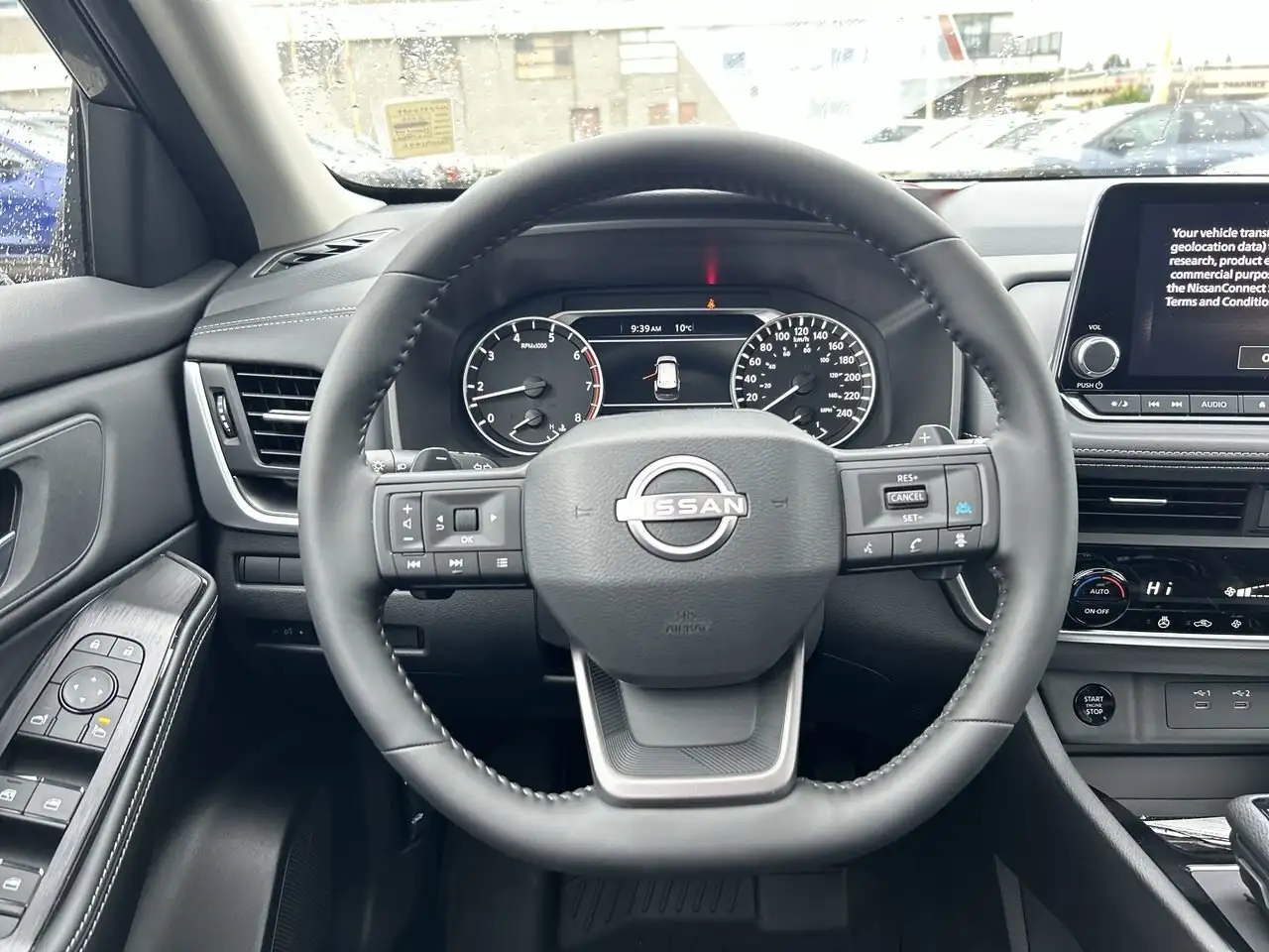 Nissan Rogue снимка Nissan Rogue