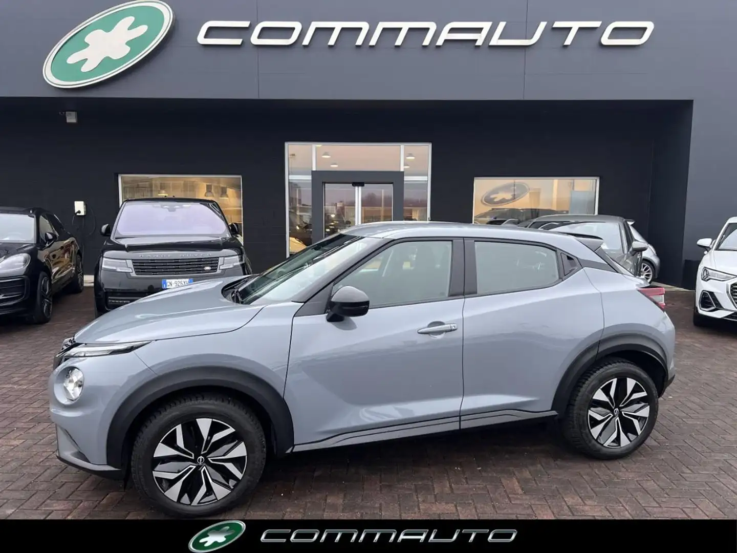Nissan Juke 1.0 DIG-T 114 CV DCT Acenta Grigio - 1