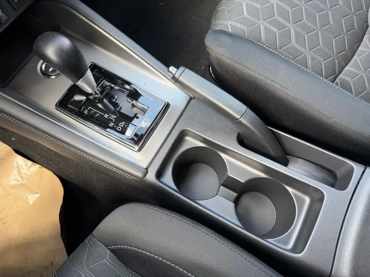 Mitsubishi RVR снимка Mitsubishi RVR