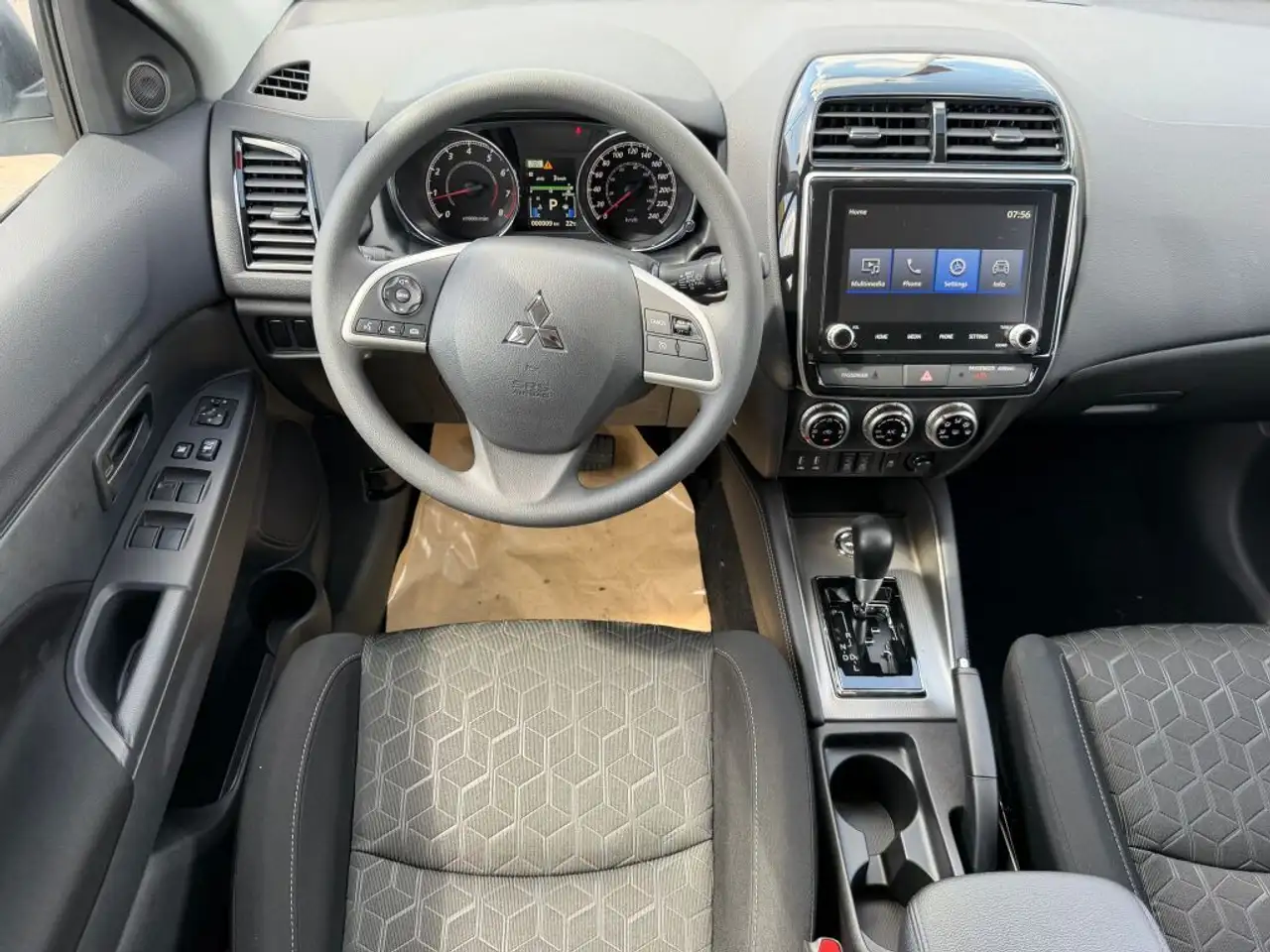 Mitsubishi RVR снимка Mitsubishi RVR