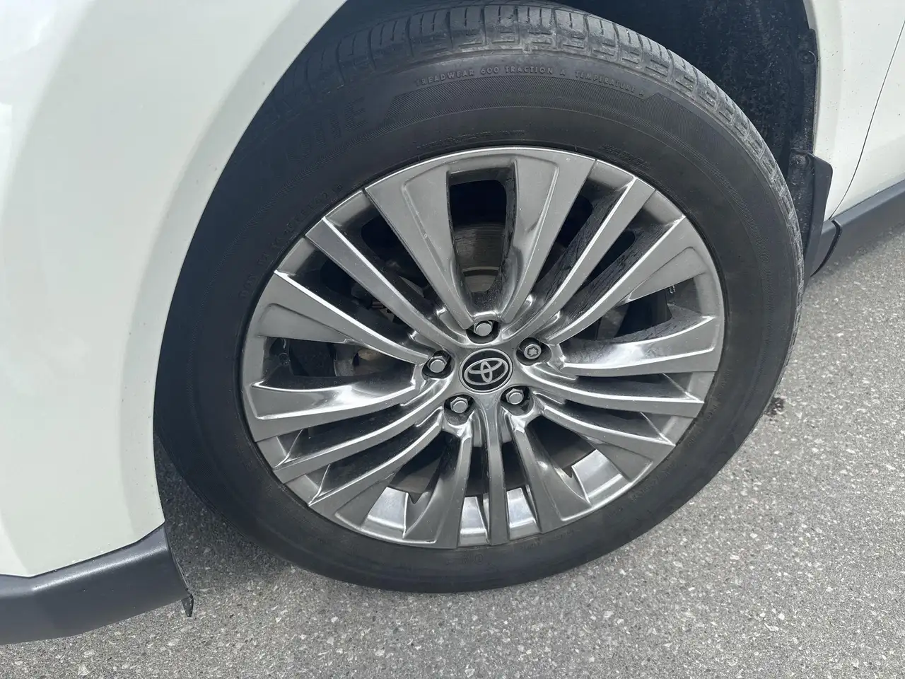 Toyota Venza снимка Toyota Venza