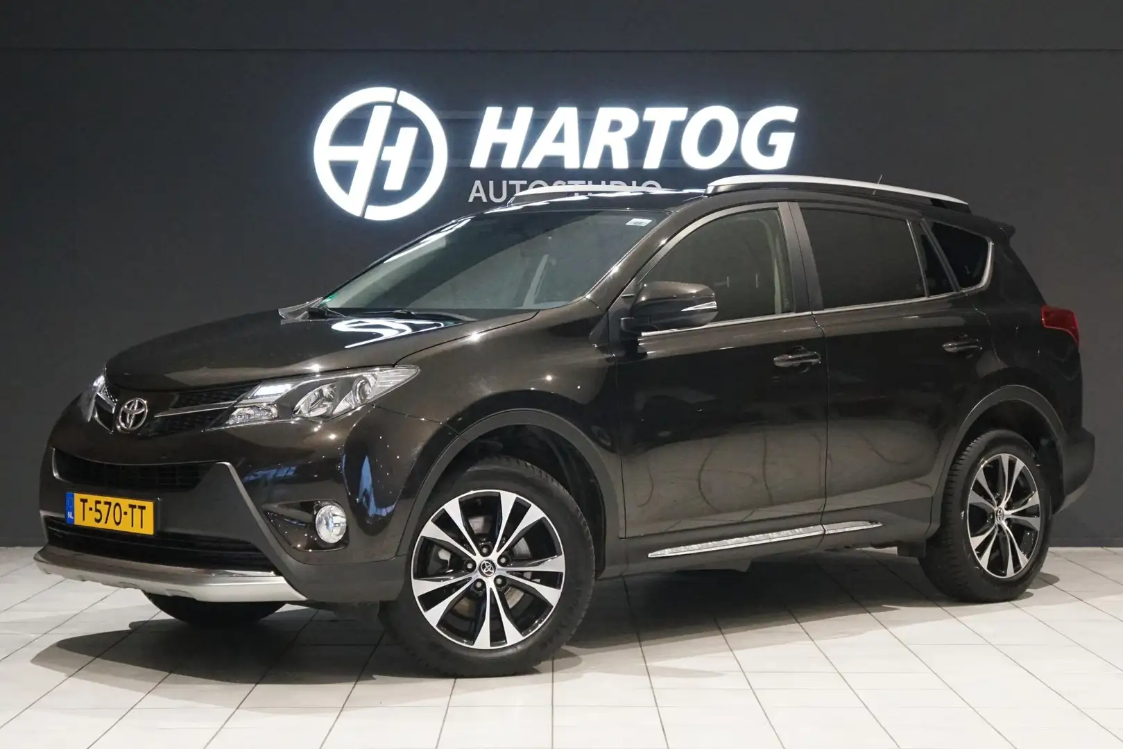 Toyota RAV 4 2.2D Style 4WD + TREKHAAK / CAMERA Brun - 1