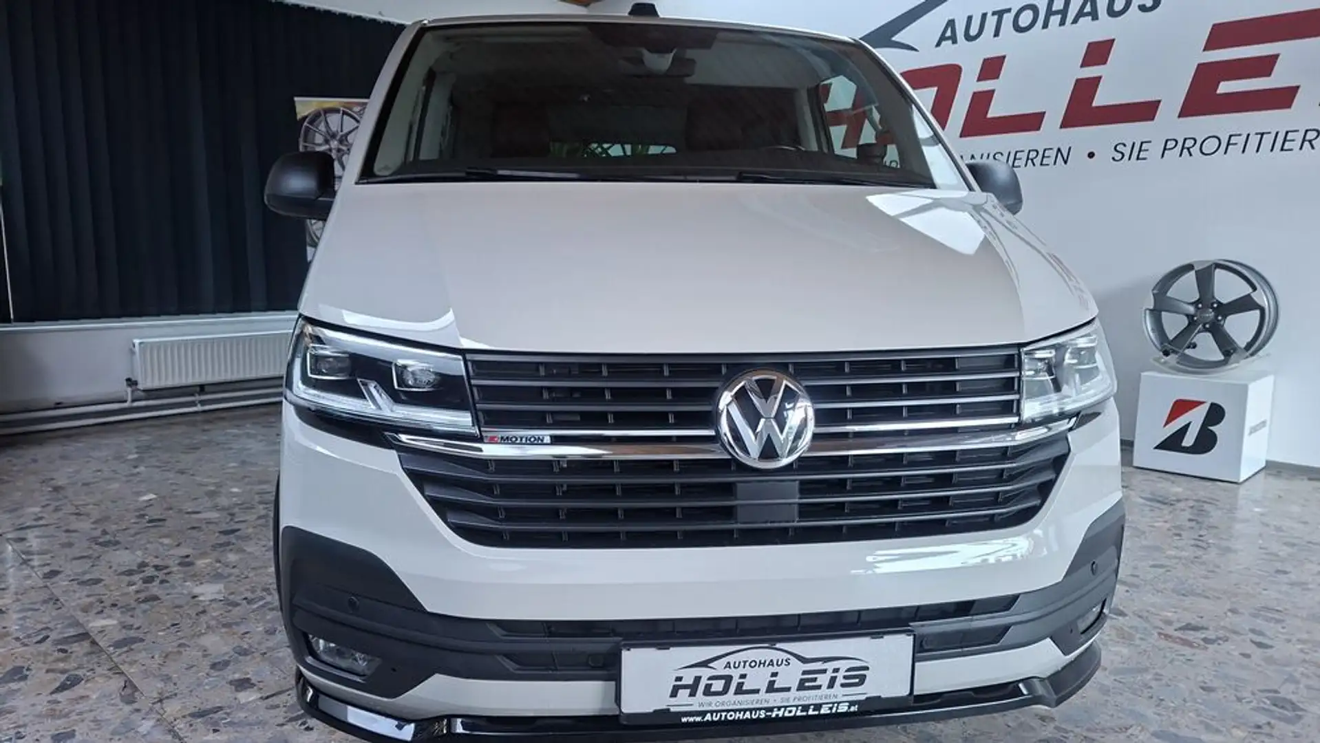 Volkswagen T6.1 Multivan 2,0TDI 150 PS DSG 4Motion Tausch mögl Grau - 2