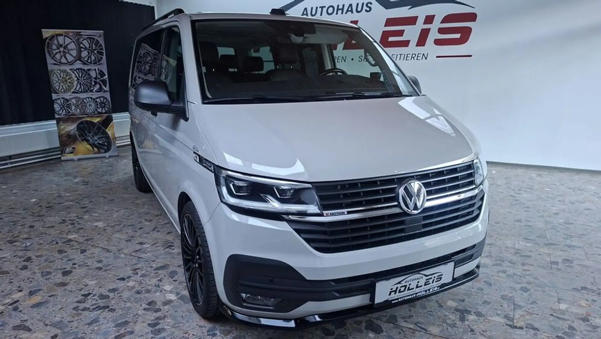 Volkswagen T6.1 Multivan 2,0TDI 150 PS DSG 4Motion Tausch mögl Grau - 1