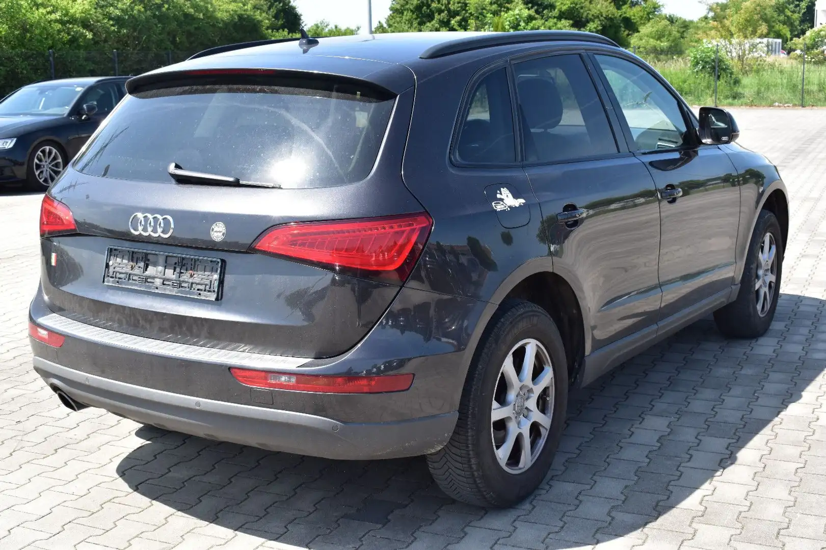 Audi Q5 2.0TDI Quattro Bi-Xenon~Navi3D~AHK~Keyless Szürke - 2