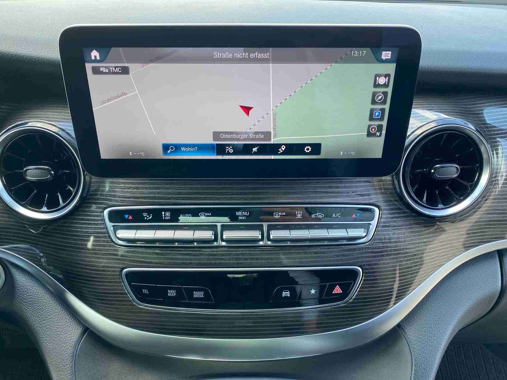 Mercedes-Benz V 250