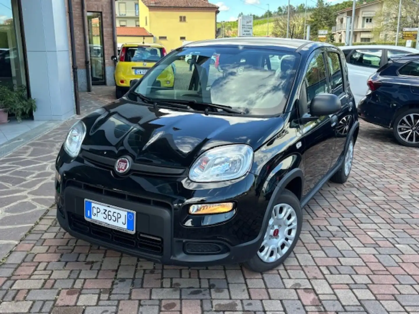 Fiat Panda 1.0 FireFly S&S Hybrid Nero - 1