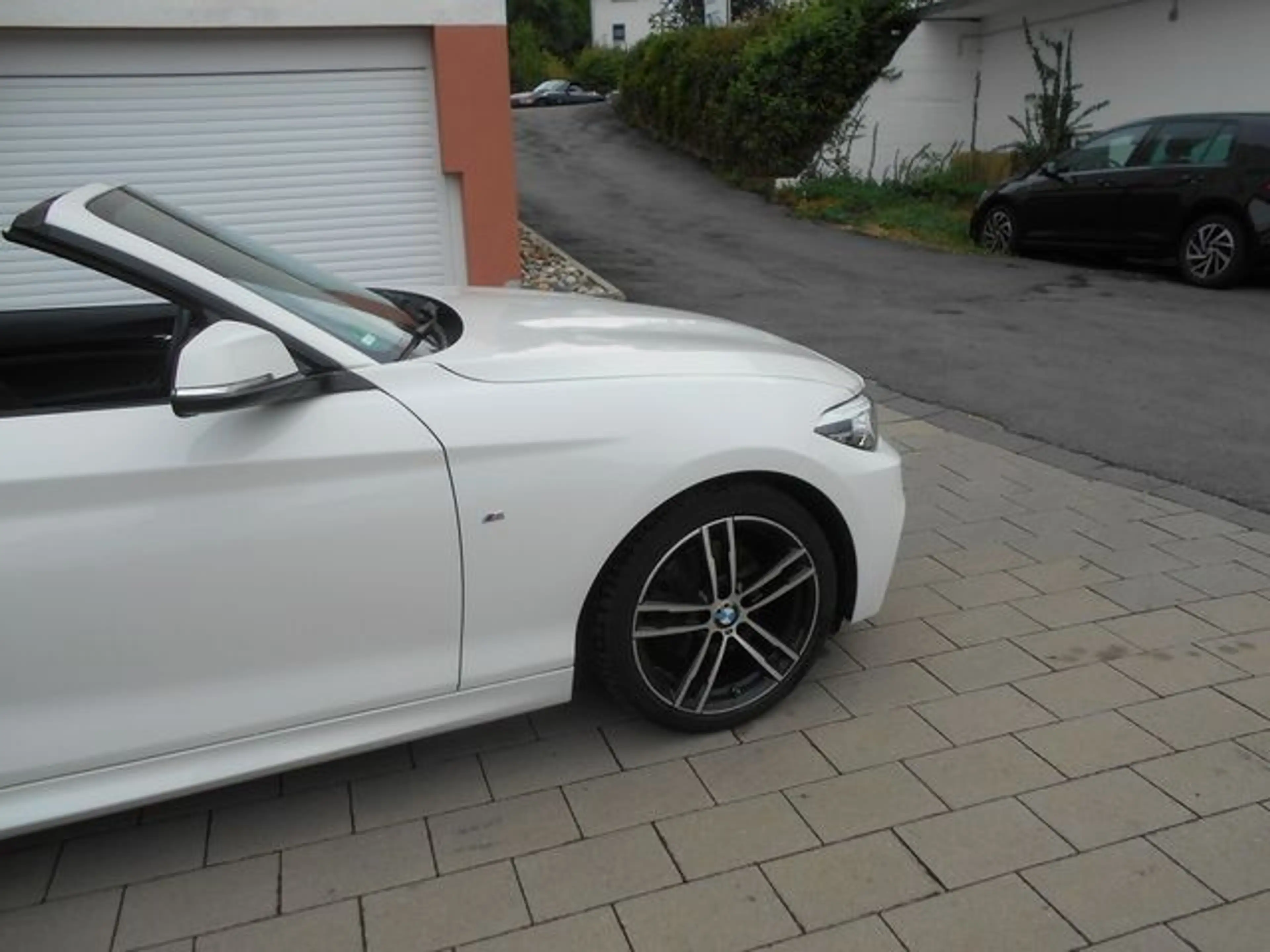BMW 220 i Cabrio MSport — photo 8