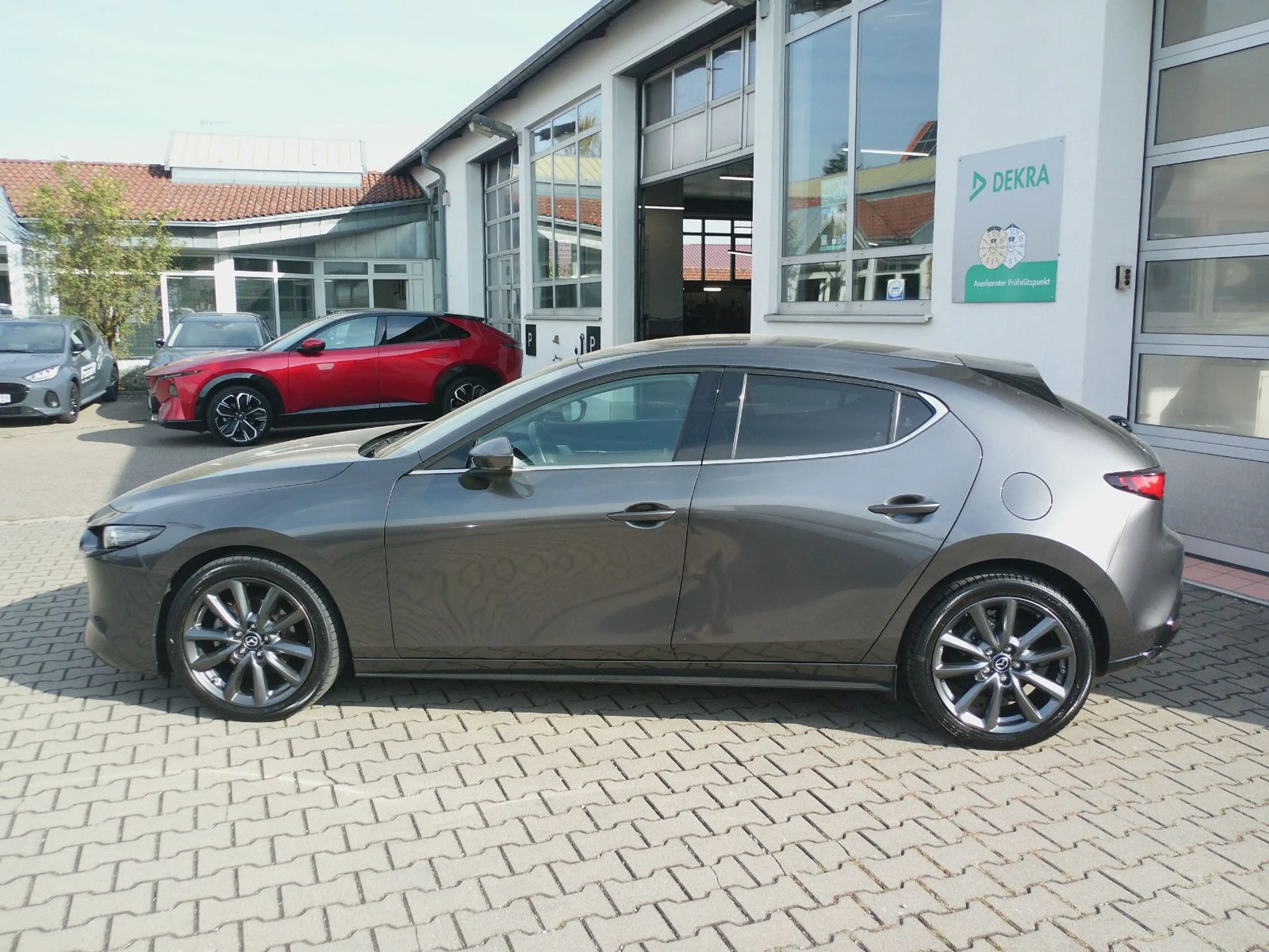 Mazda 3 SKYACTIV 150 AT Selection BOSE/360°/NAVI — photo 2