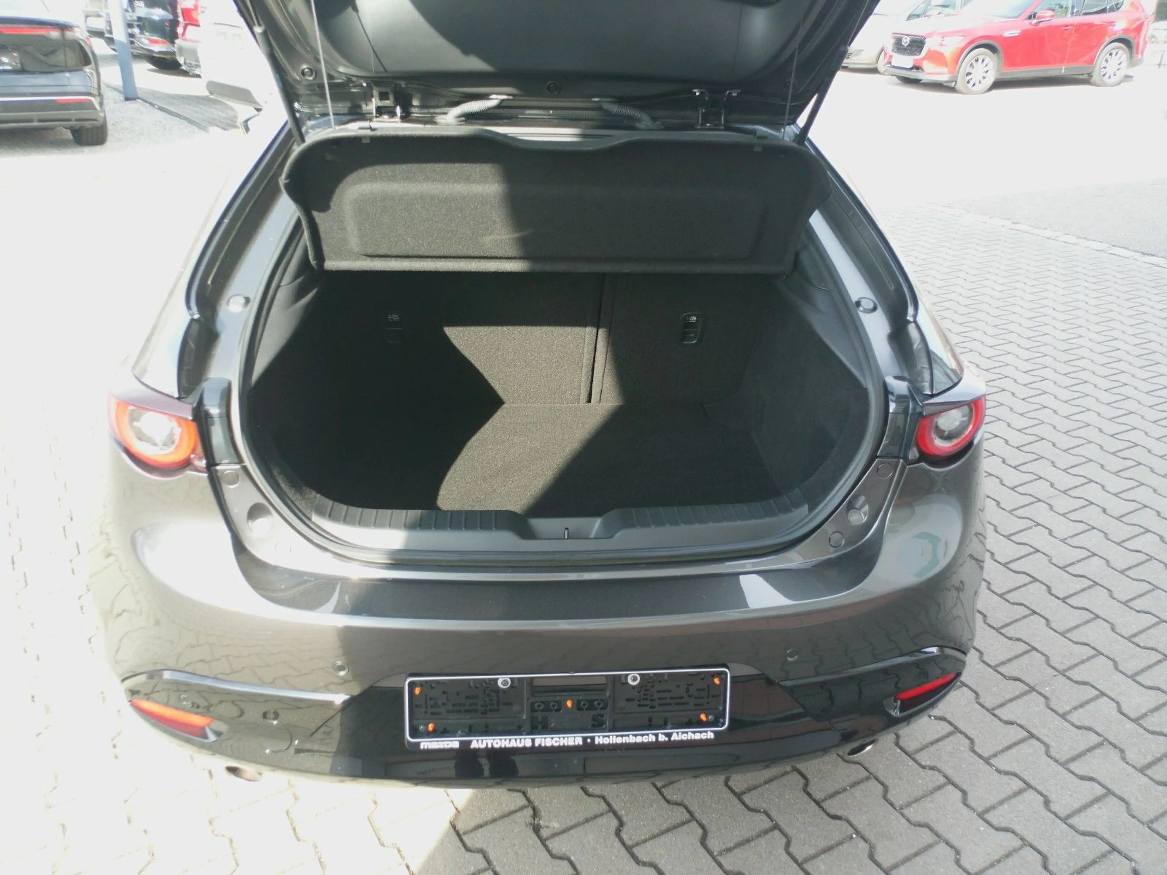 Mazda 3 SKYACTIV 150 AT Selection BOSE/360°/NAVI — photo 10