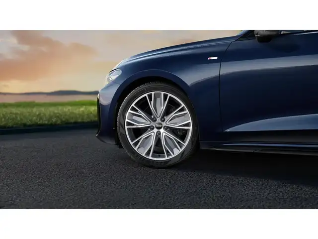 Audi A5 view 5