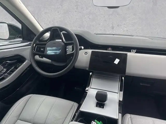 Land Rover Range Rover Evoque view 4