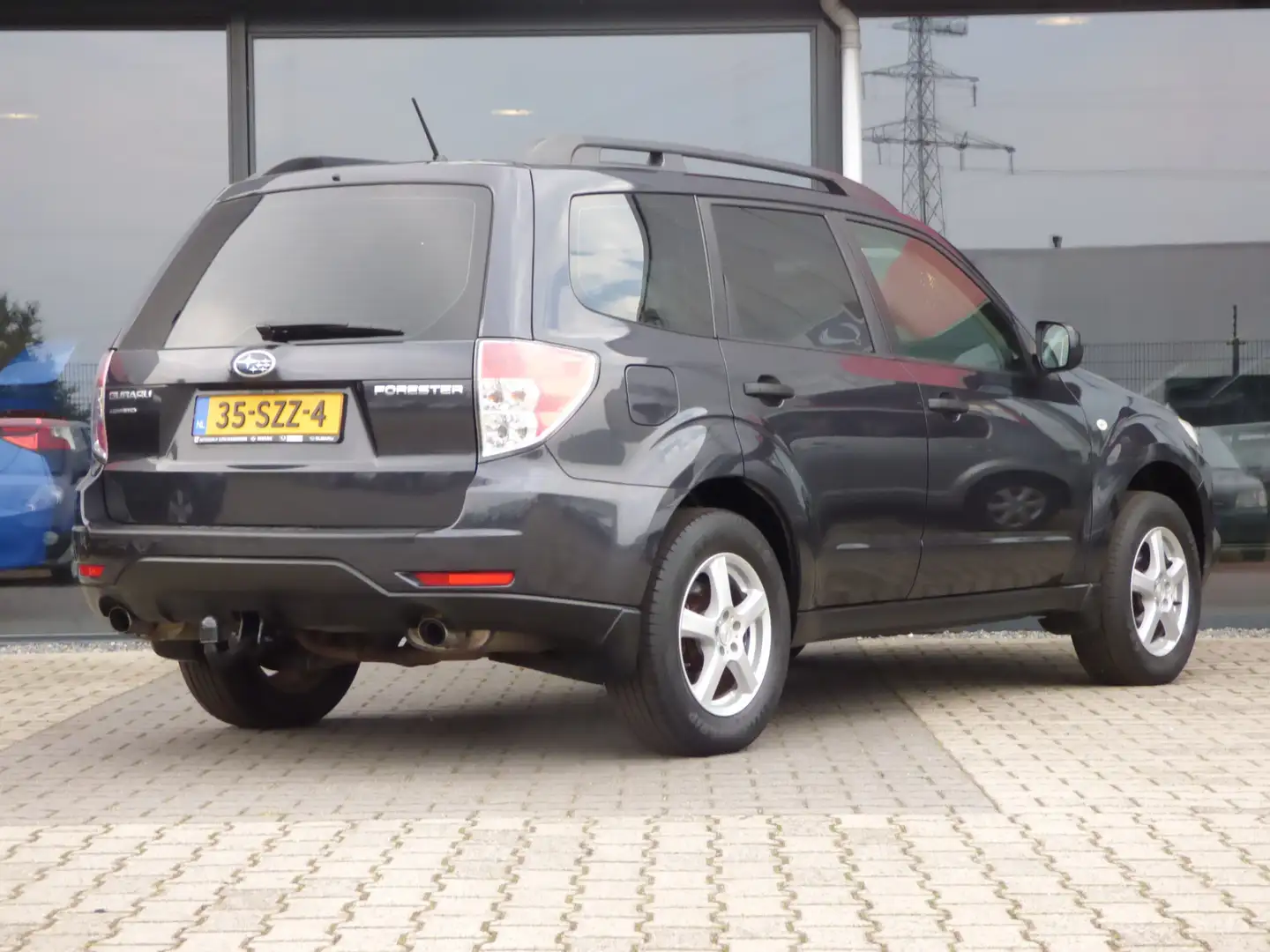 Subaru Forester 2.0 X AWD Comfort | Automaat | Cruise/Climate | Tr Grau - 2