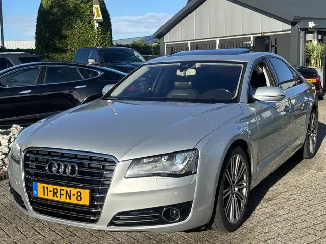 Audi A8 4.2 TDI V8 Diesel Quattro 2011 Grijs Schuifdak