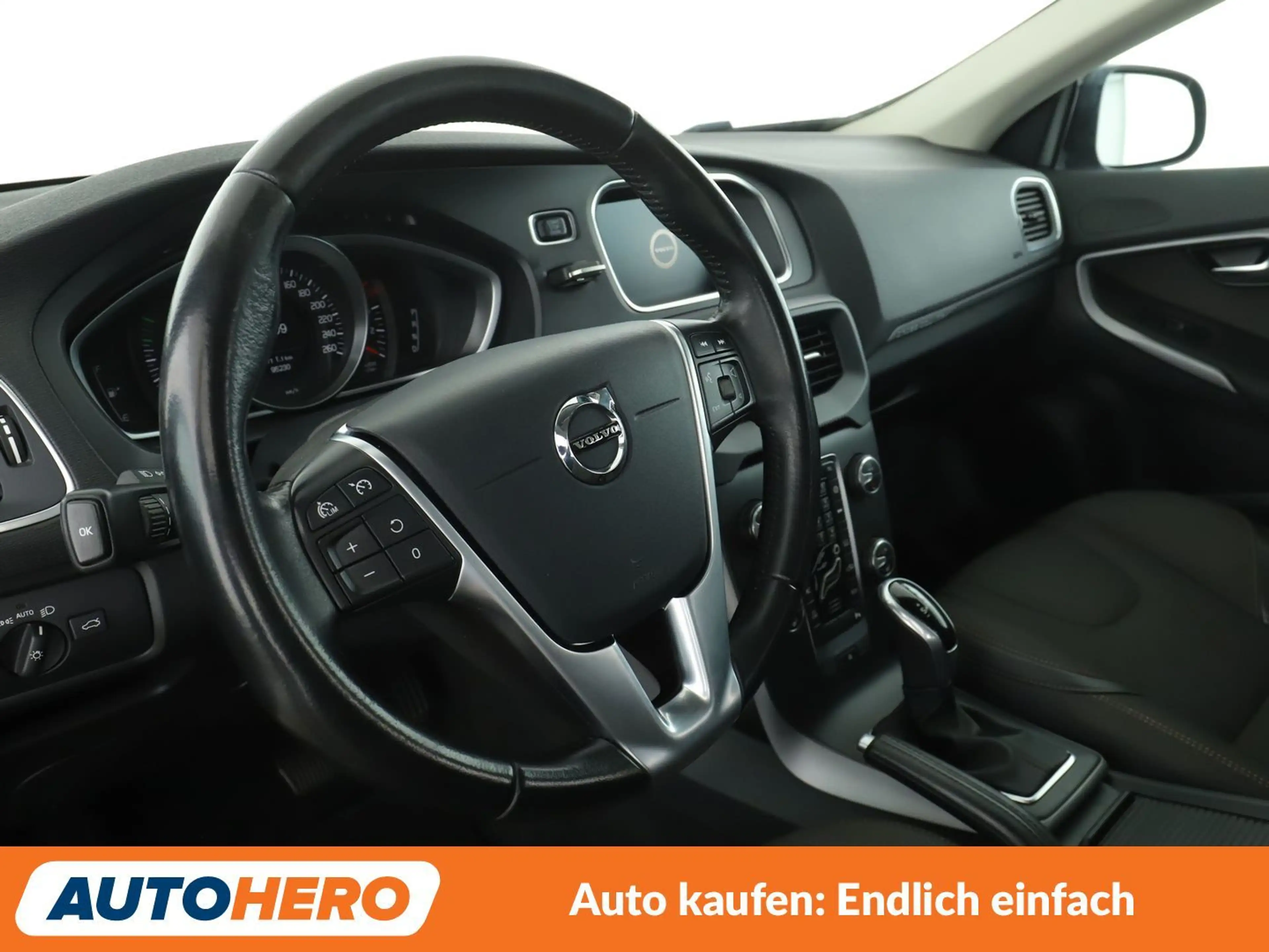 Volvo V40 Cross Country 2.0 D2 Plus Aut.*NAVI*PDC*TEMPO*SHZ*KLIMA* — photo 11