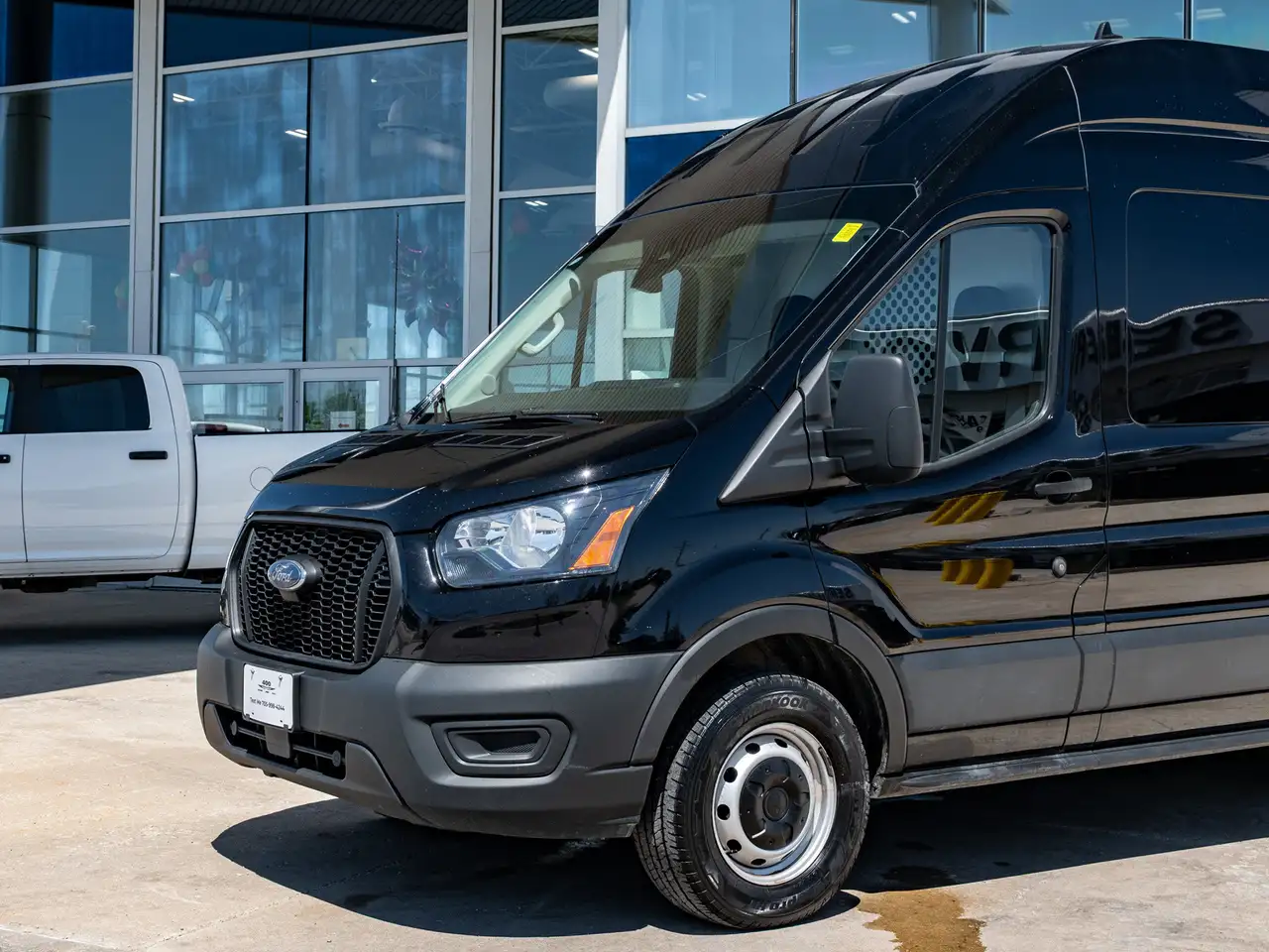 Ford Transit Cargo Van снимка Ford Transit Cargo Van