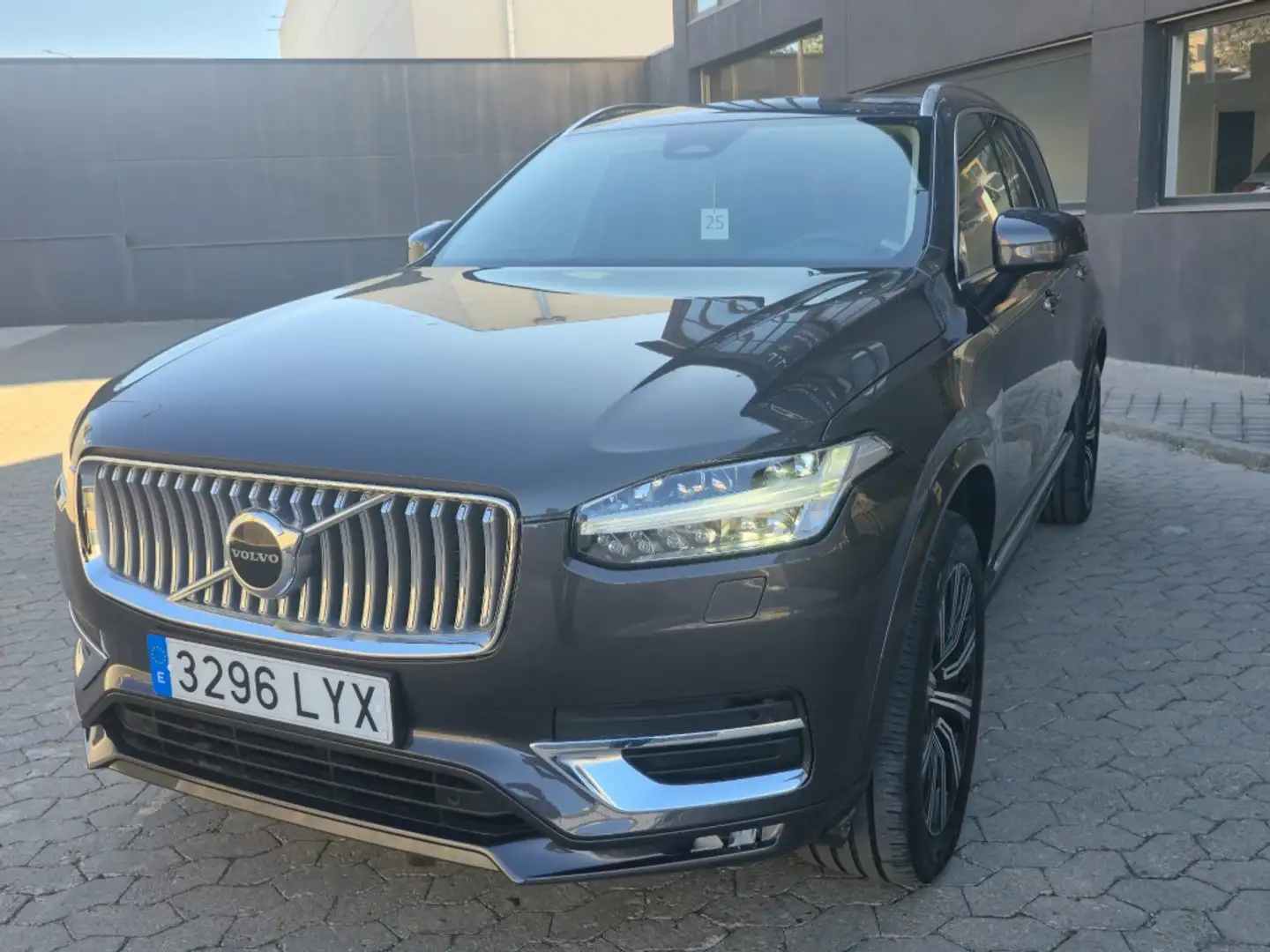 Volvo XC90 B5 Inscription 7pl. AWD Aut. Argento - 2