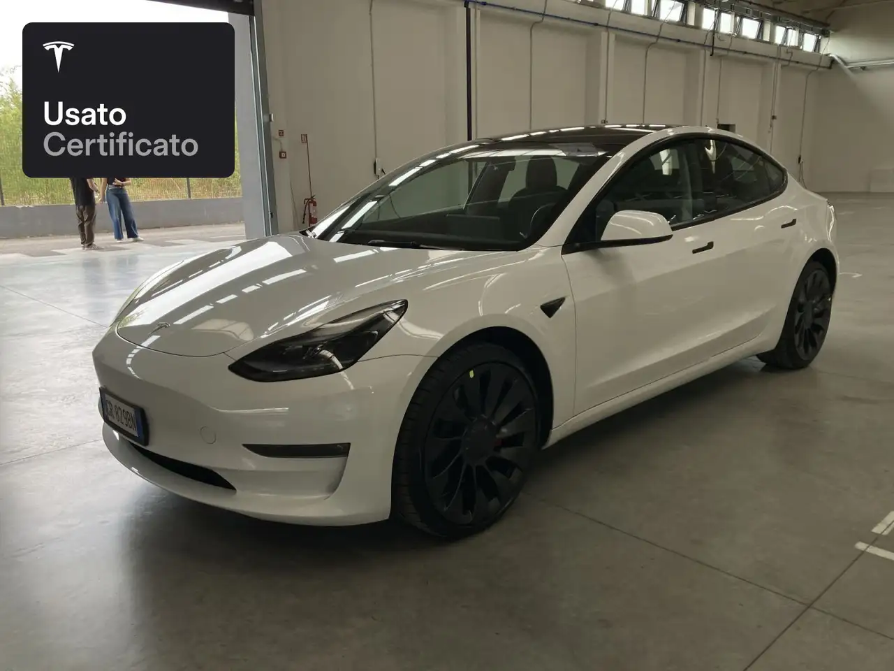 2023 Tesla Model 3 Performance, photograph 2