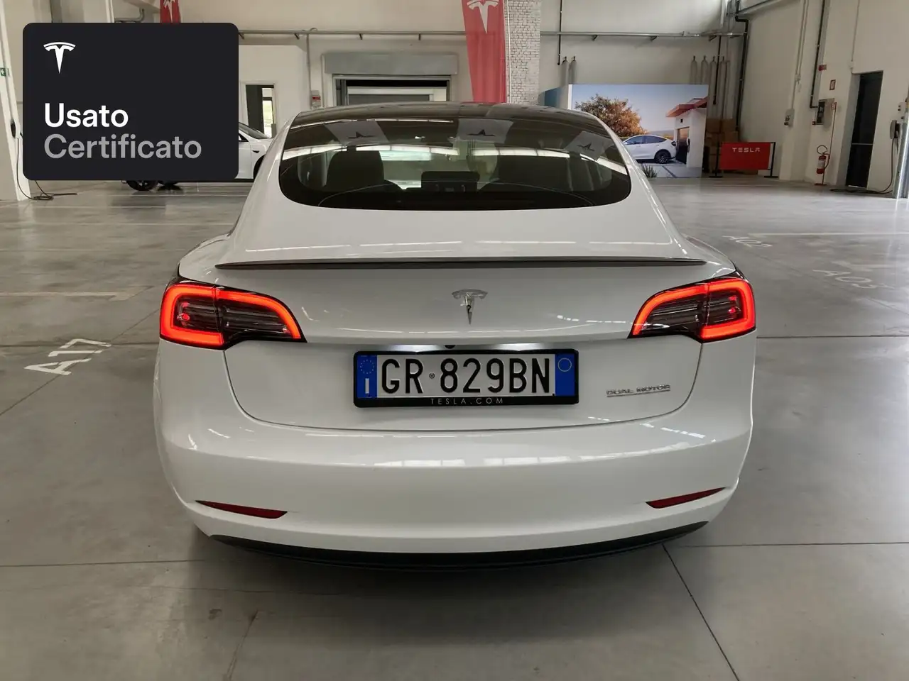 2023 Tesla Model 3 Performance, photograph 8