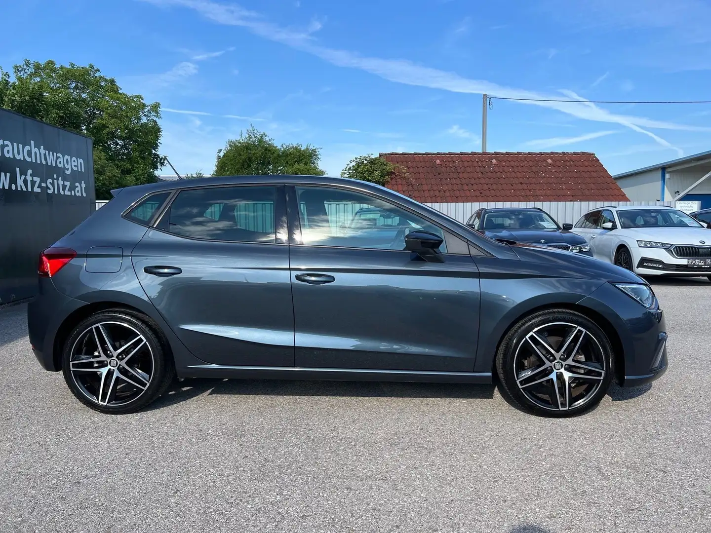 SEAT Ibiza 1,0 TSI FR DSG Grau - 2