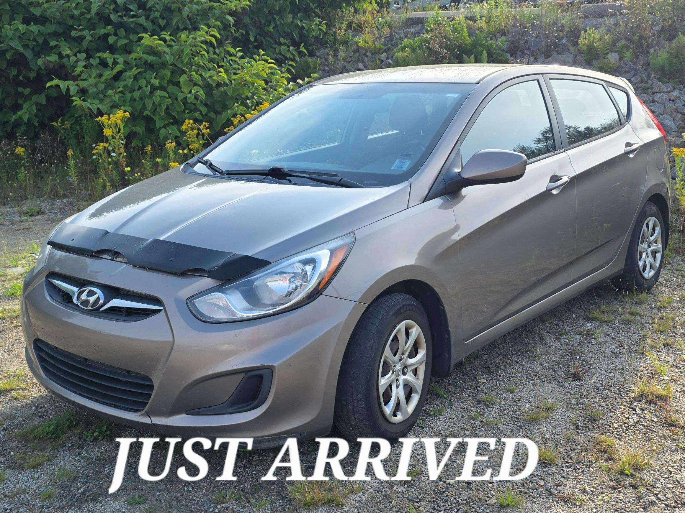 Brown 2013 Hyundai Accent Hatchback 6-Speed Manual