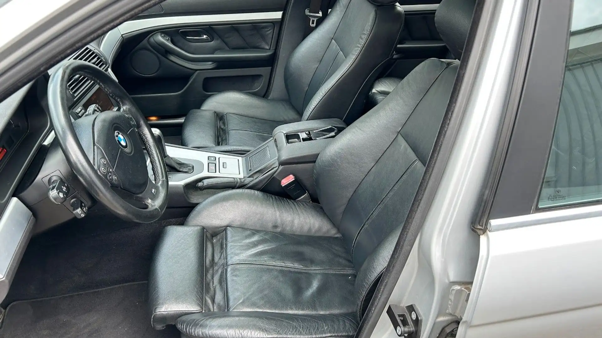 BMW 530 i Touring E39 mit  Vollausstattung aus 2.Hd. Argent - 2