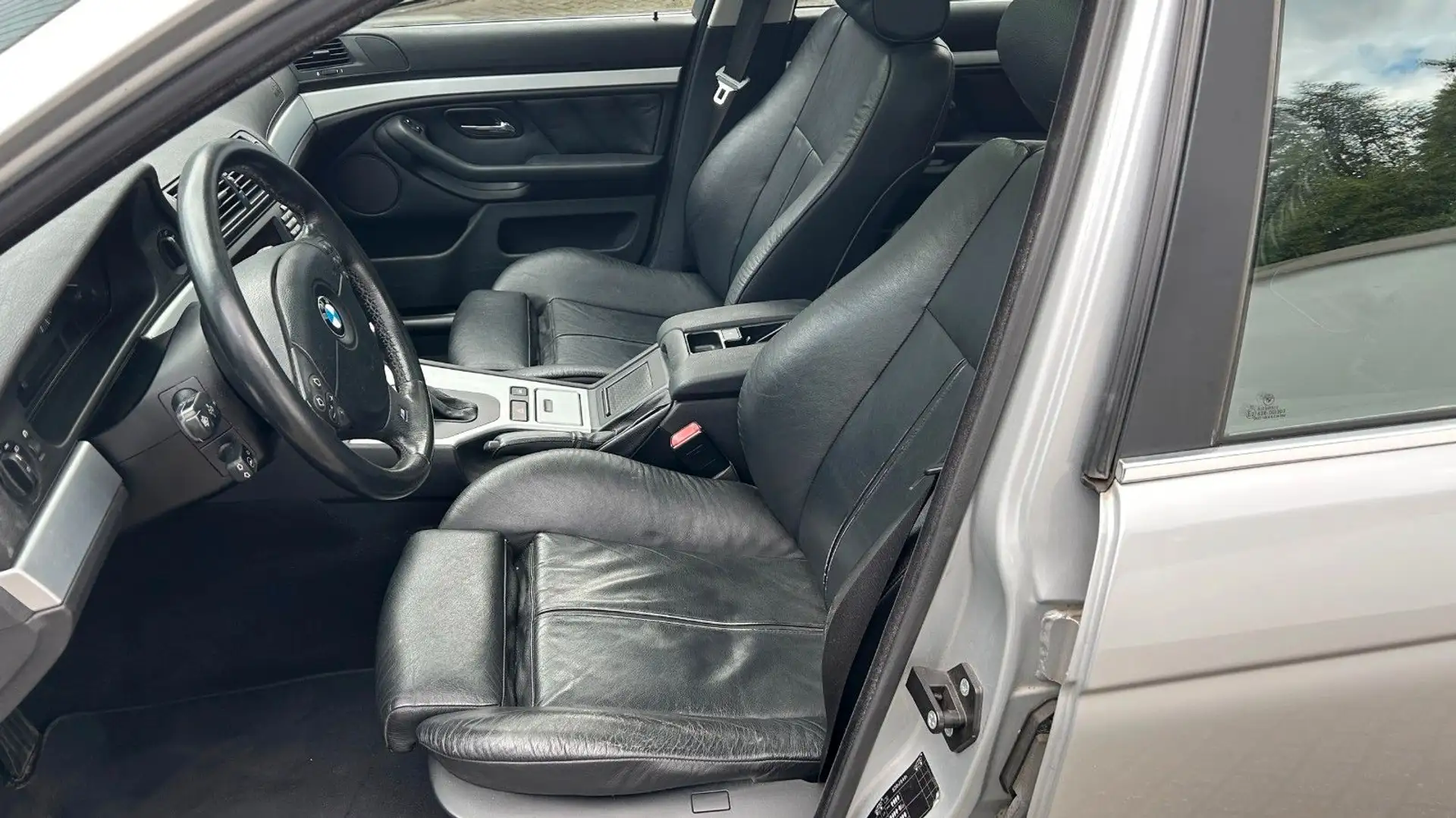 BMW 530 i Touring E39 mit  Vollausstattung aus 2.Hd. Argent - 2