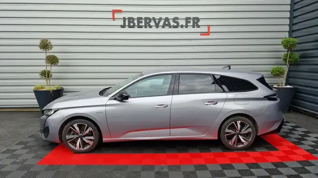 Peugeot PHEV 180 E-EAT8 ALLURE