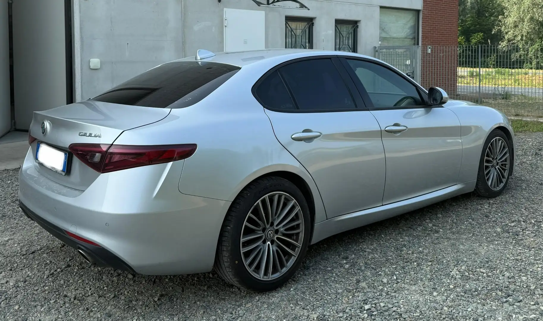 Alfa Romeo Giulia Giulia 20162.2 Business Sport Launch Edition 180cv Argintiu - 2