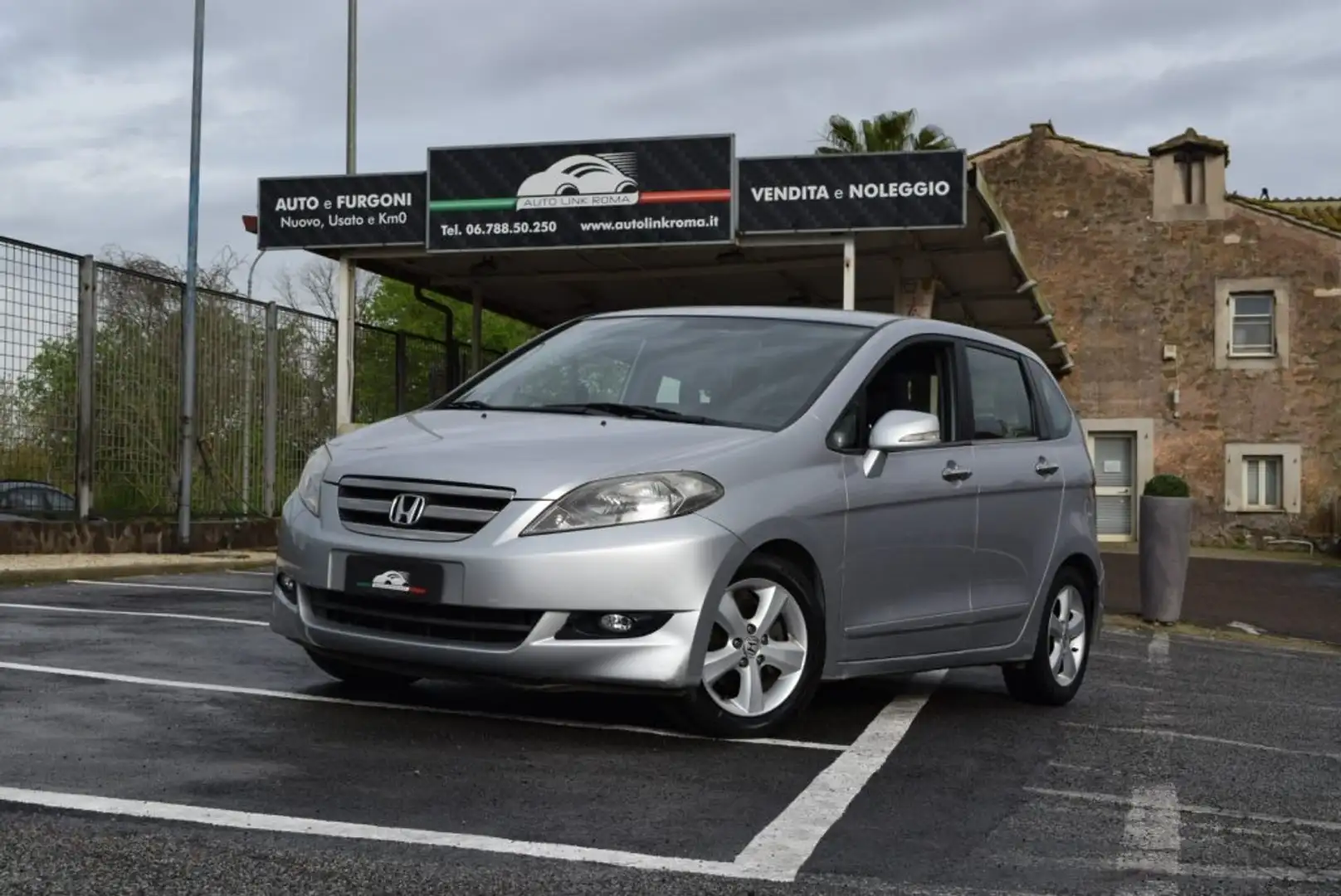 Honda FR-V 1.8 16V i-VTEC Comfort Plus 140CV Plateado - 2