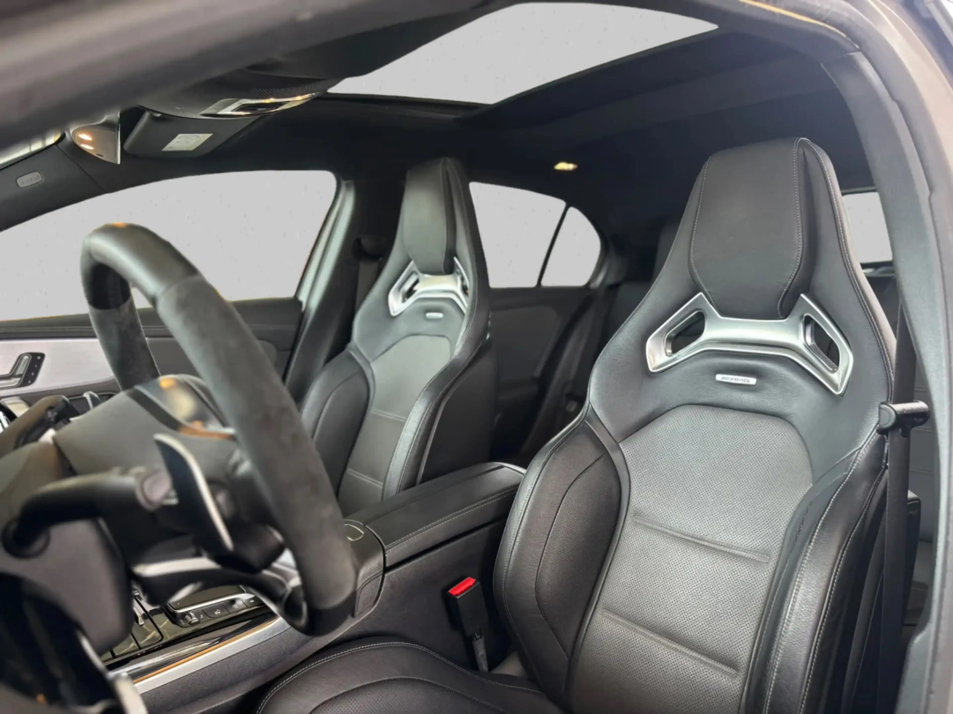 Mercedes-Benz A 45 AMG S 4MATIC+ (Panorama, Schaalstoelen, Performance Pa — photo 6