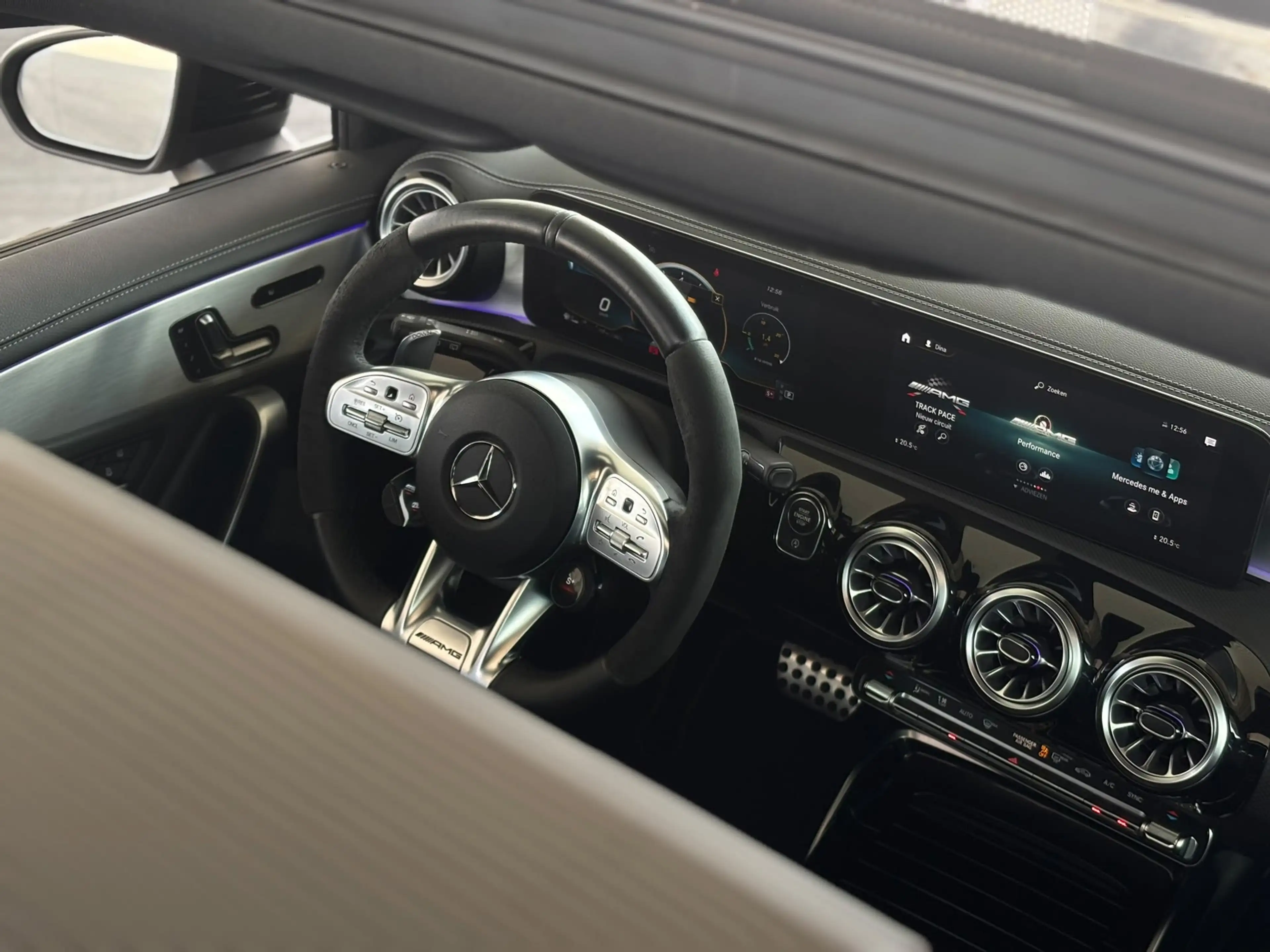 Mercedes-Benz A 45 AMG S 4MATIC+ (Panorama, Schaalstoelen, Performance Pa — photo 7