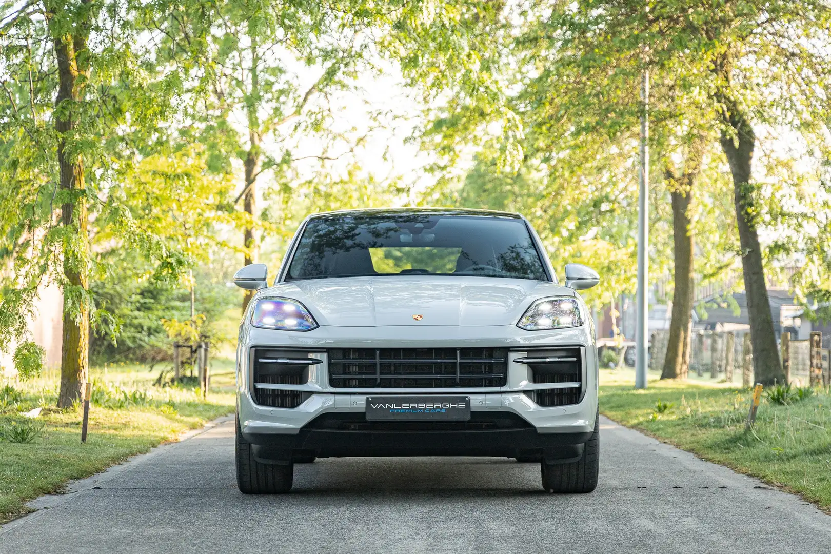 Porsche Cayenne Coupé E-Hybrid * Crayon * Pano * Sportchrono * Grijs - 2