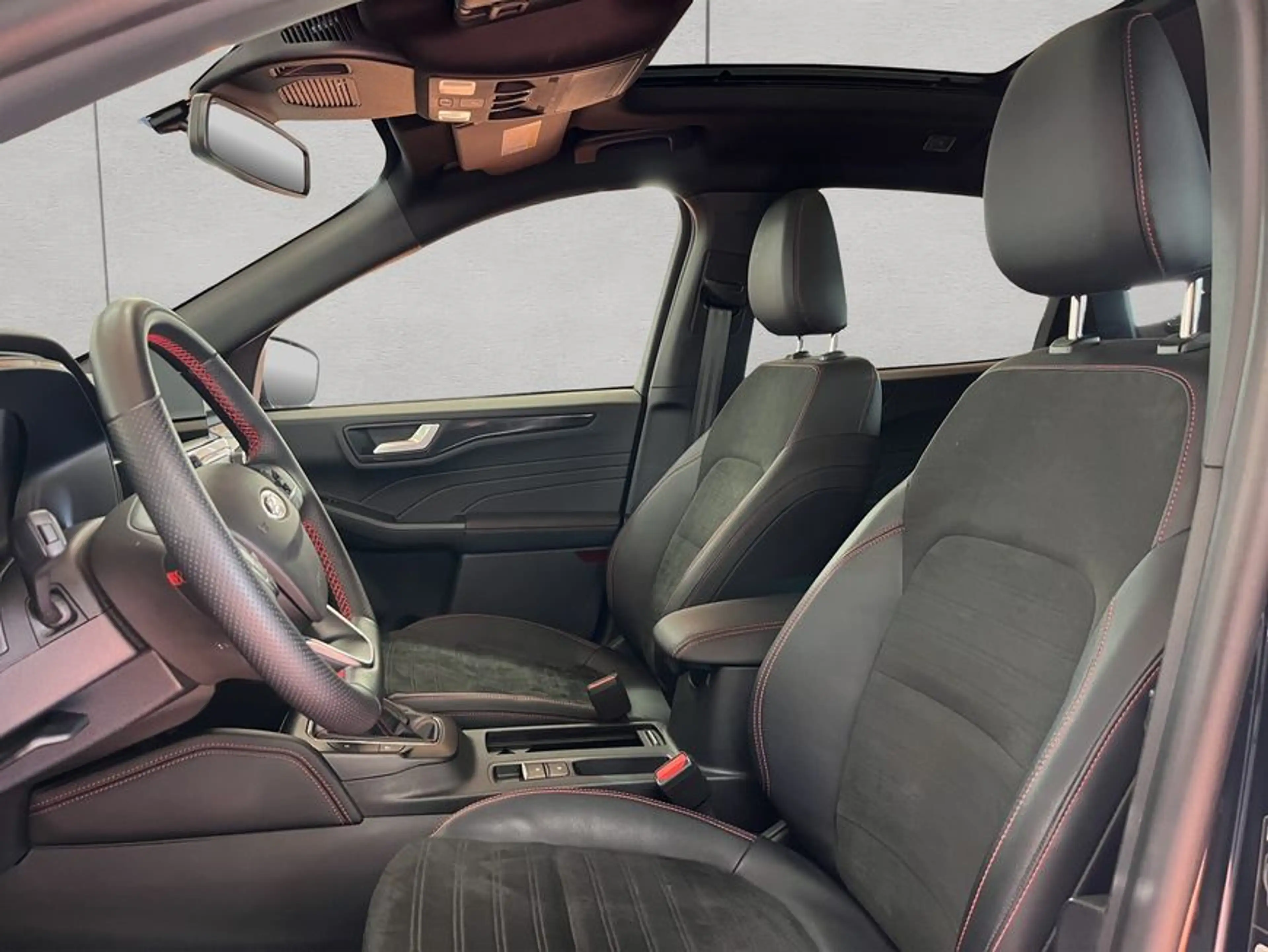 Ford Kuga 1.5 EcoBoost ST-LINE X — photo 9