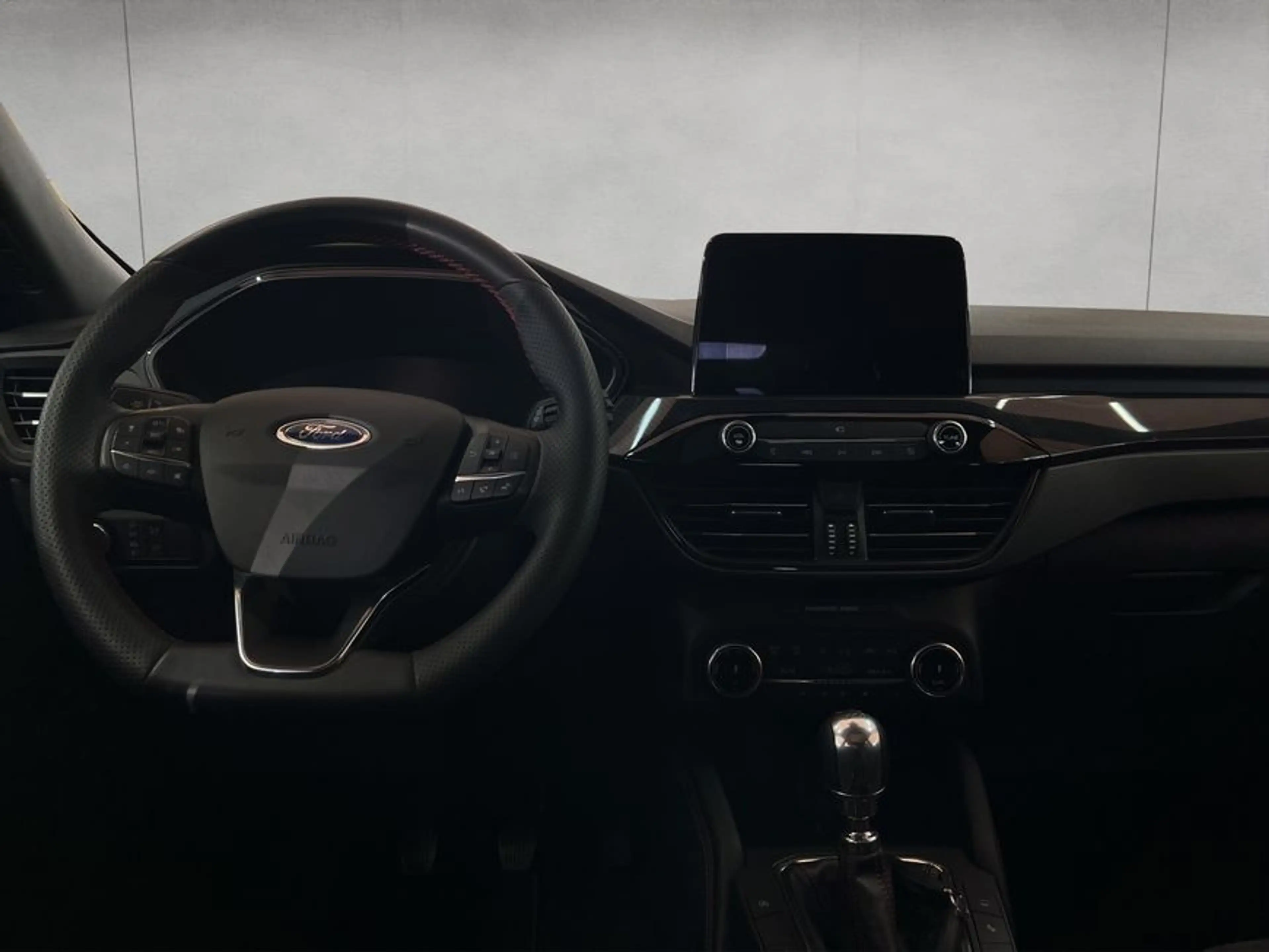 Ford Kuga 1.5 EcoBoost ST-LINE X — photo 12