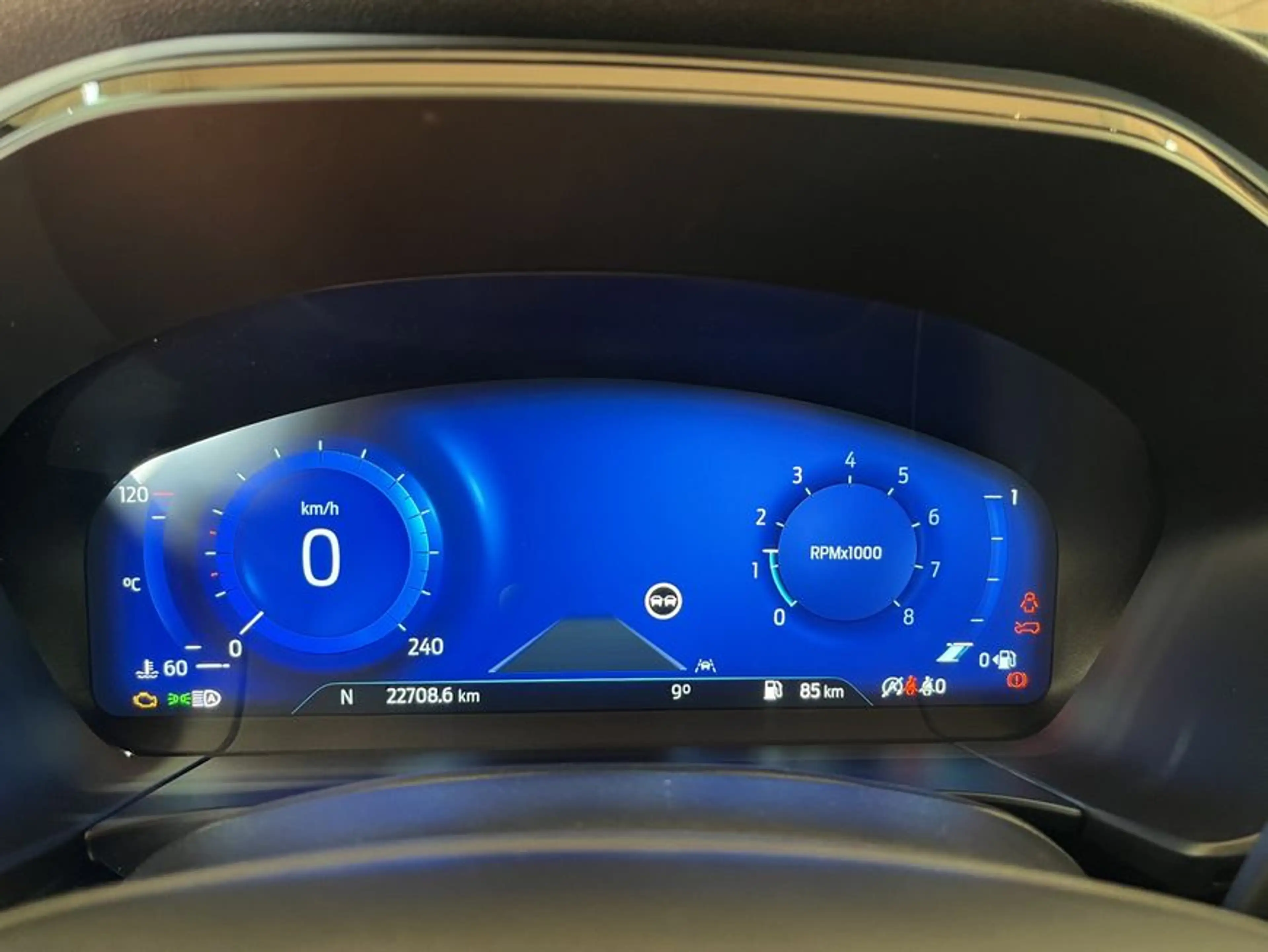 Ford Kuga 1.5 EcoBoost ST-LINE X — photo 11