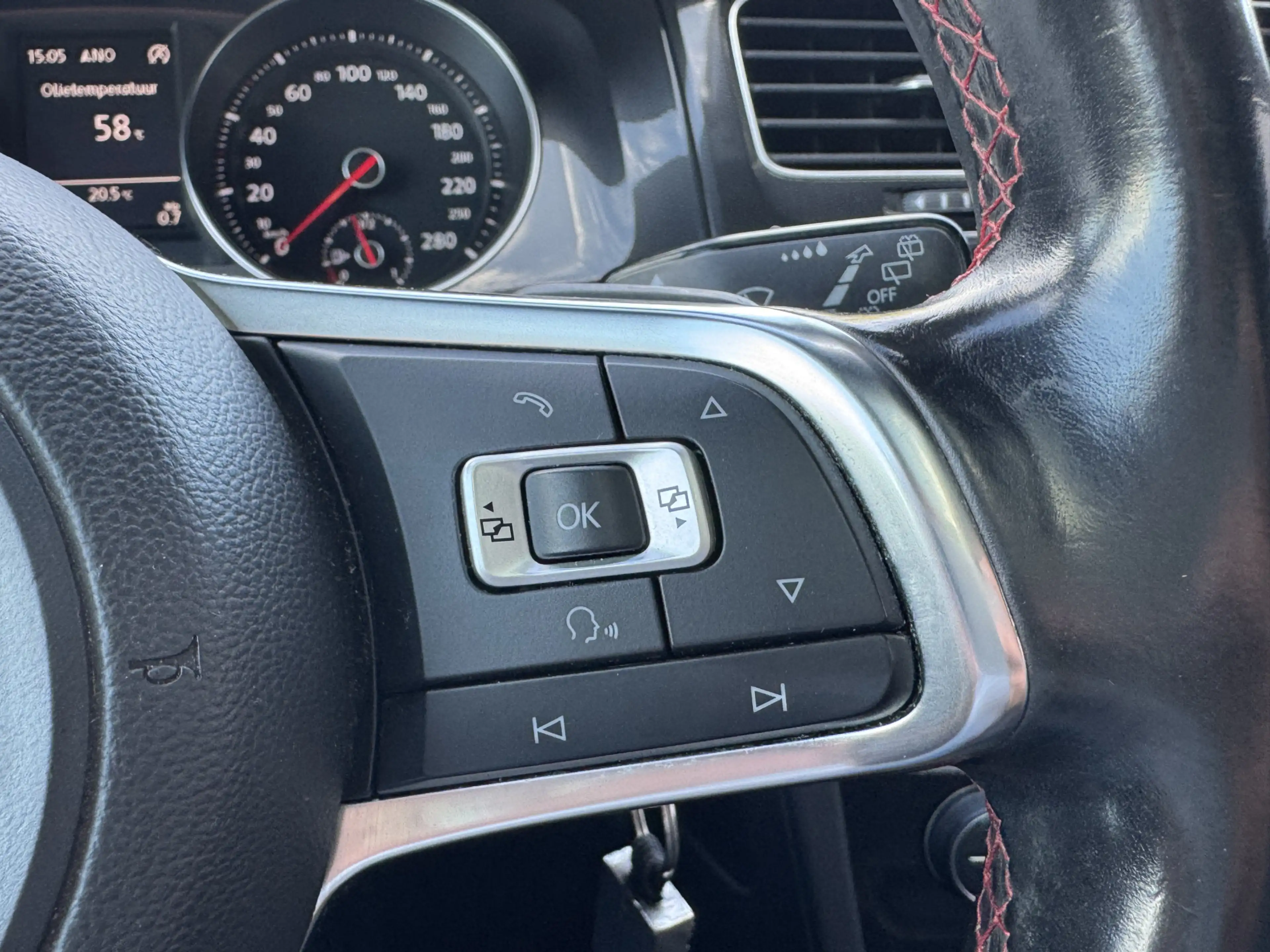 Volkswagen Golf GTI 7 Performance 2.0 TSI 320pk DSG / Aut. Pano Leder — photo 24