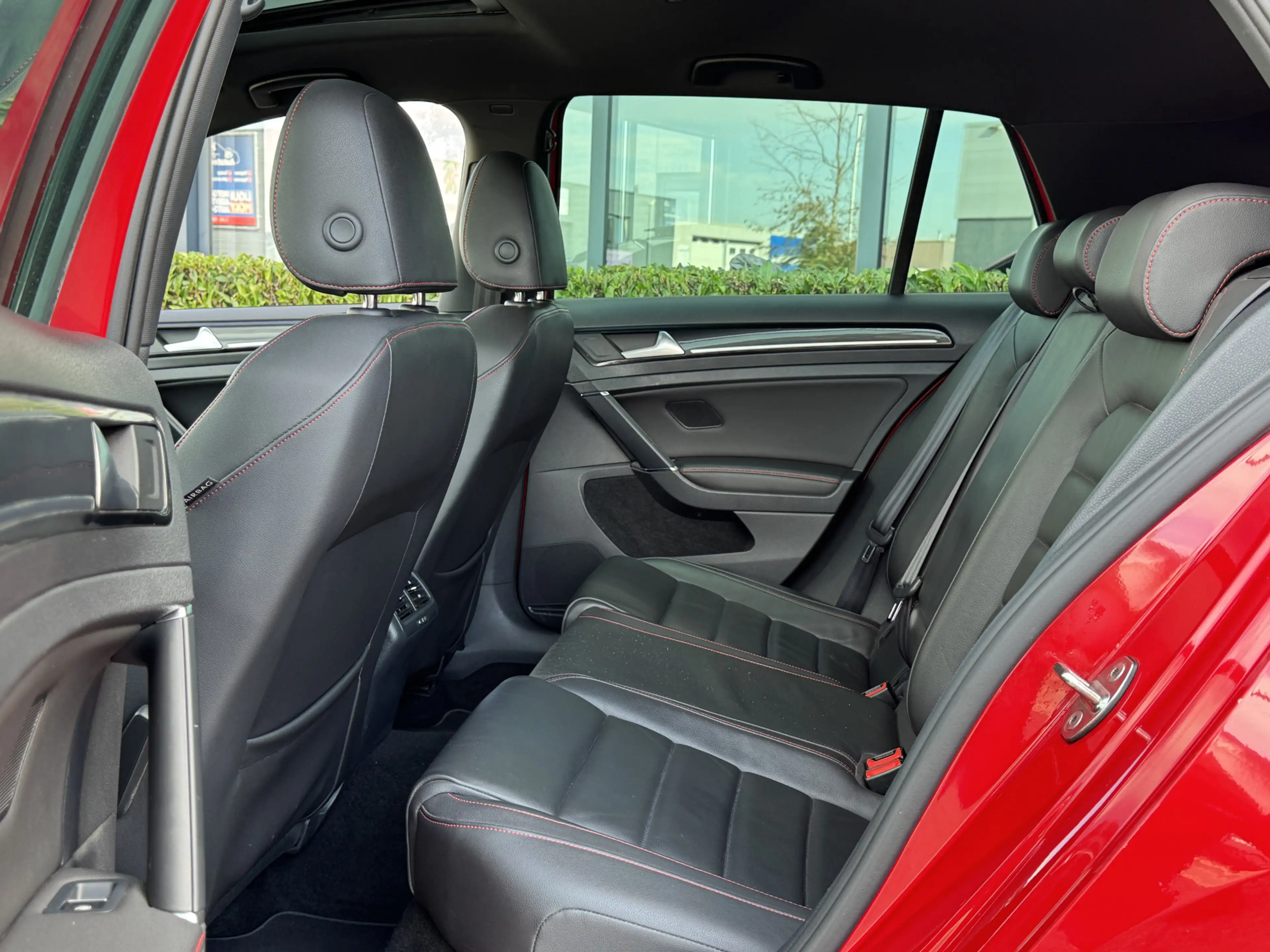 Volkswagen Golf GTI 7 Performance 2.0 TSI 320pk DSG / Aut. Pano Leder — photo 28