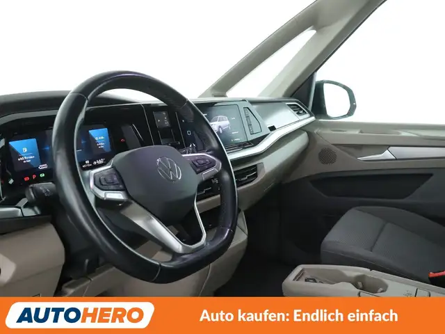 Volkswagen Multivan view 11